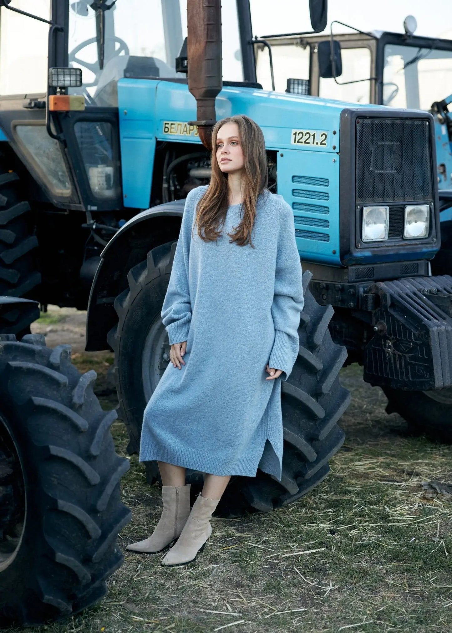 Pure Cashmere Dress in Jeans Blue - NiSO