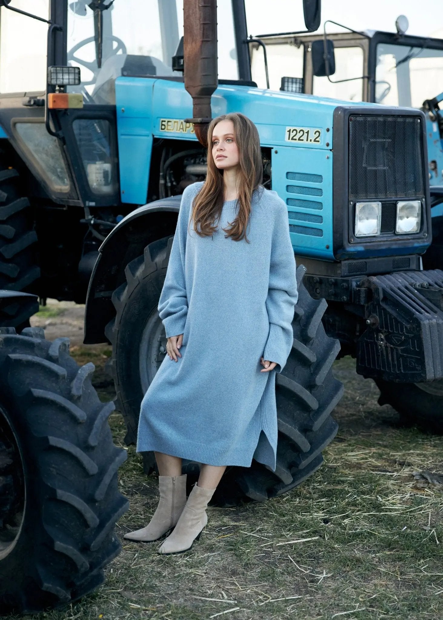 Pure Cashmere Dress in Jeans Blue - NiSO