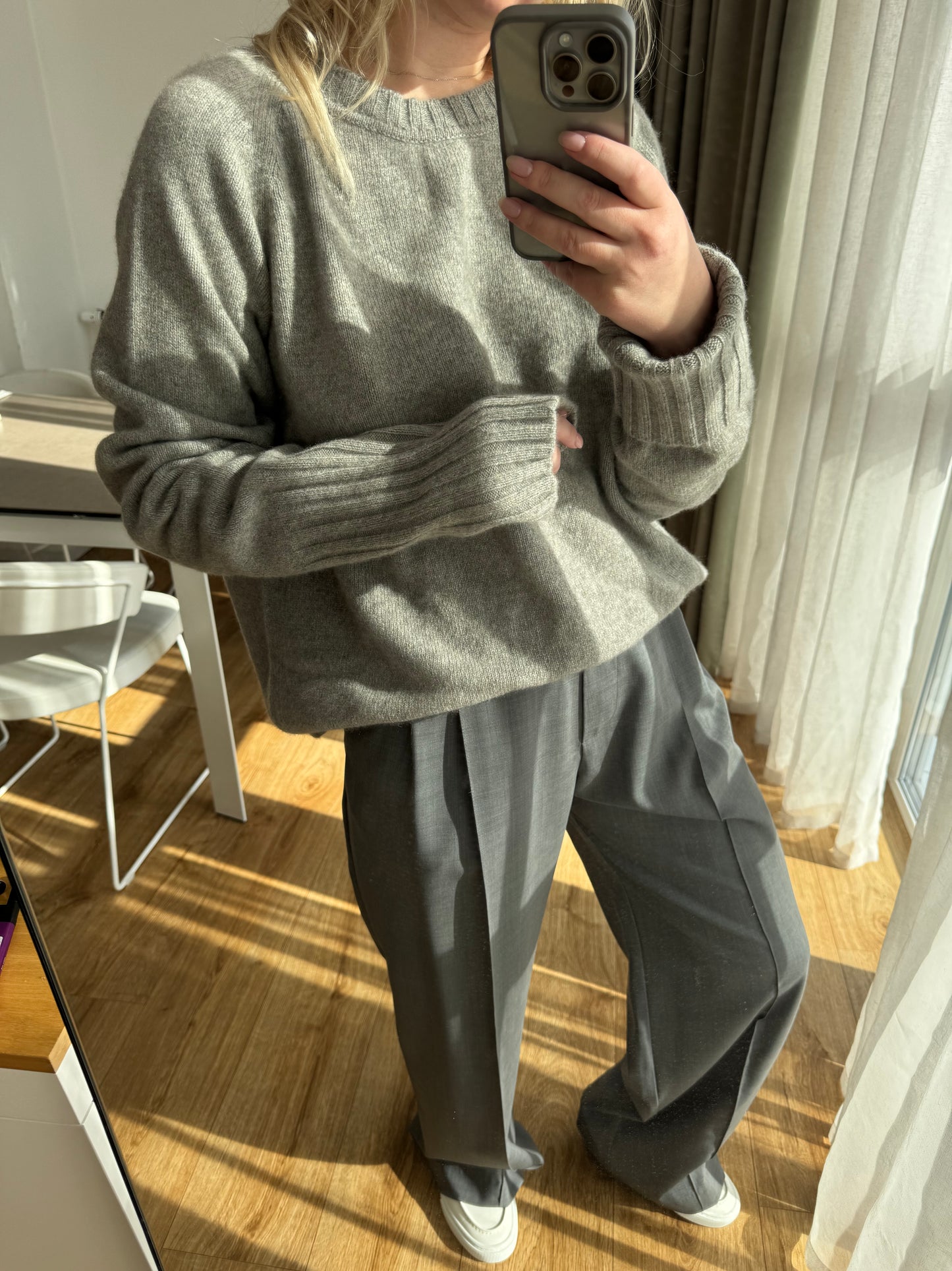 ORYNA Crew-Neck Cashmere Sweater in Gray