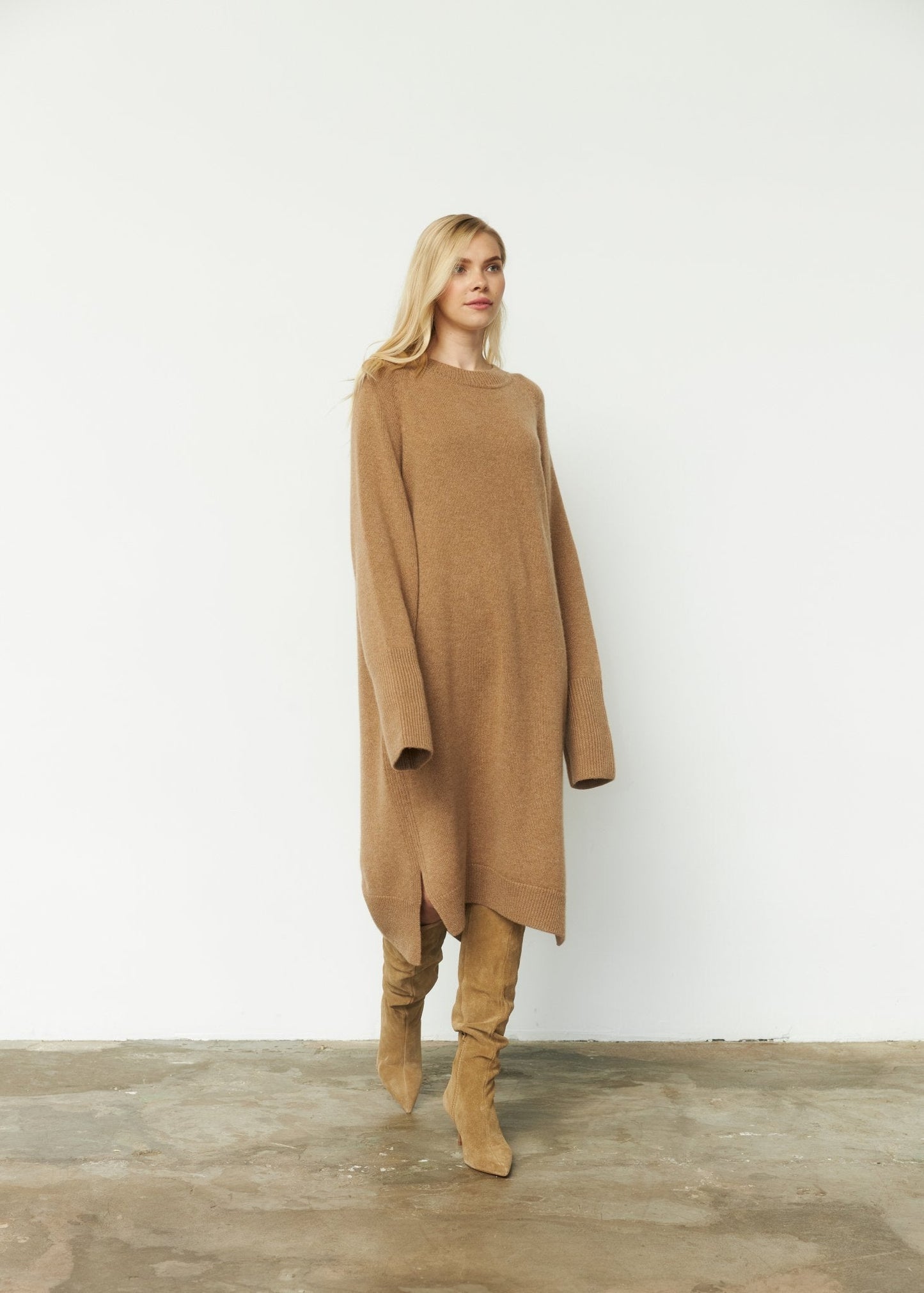 Pure Cashmere Dress in Camel - NiSO