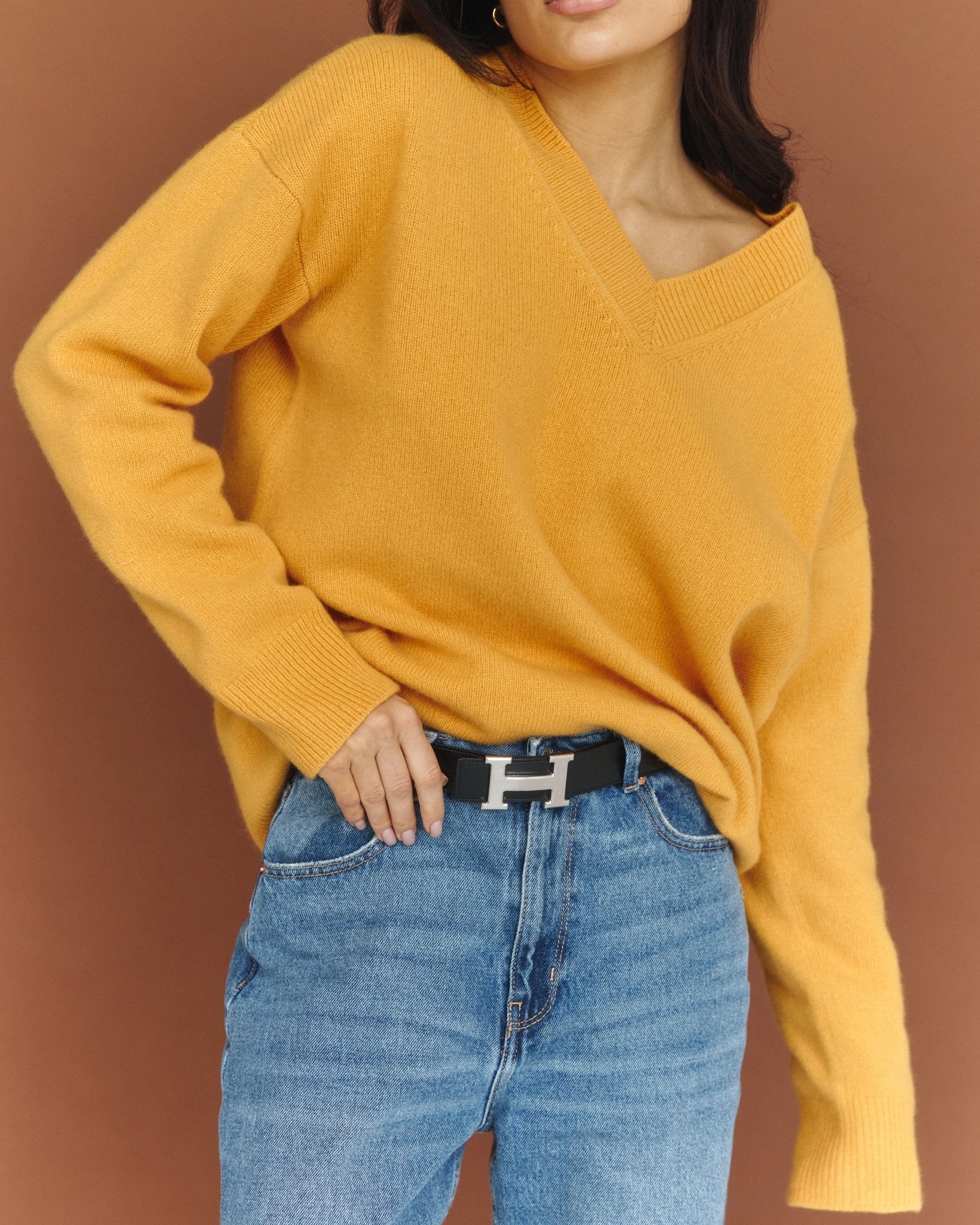 ZHADANA V - Neck Cashmere Sweater in Orange - NiSO