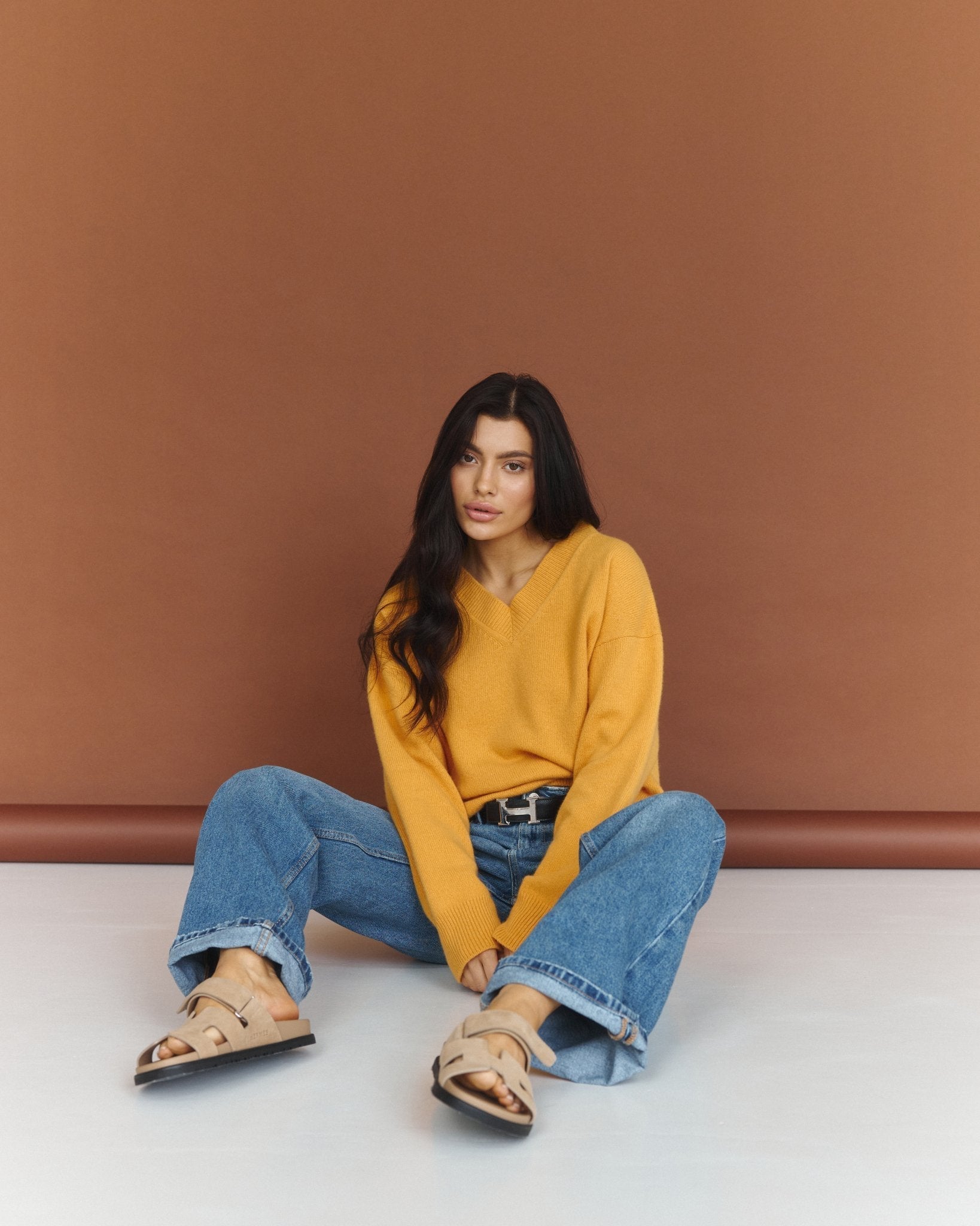 ZHADANA V - Neck Cashmere Sweater in Orange - NiSO