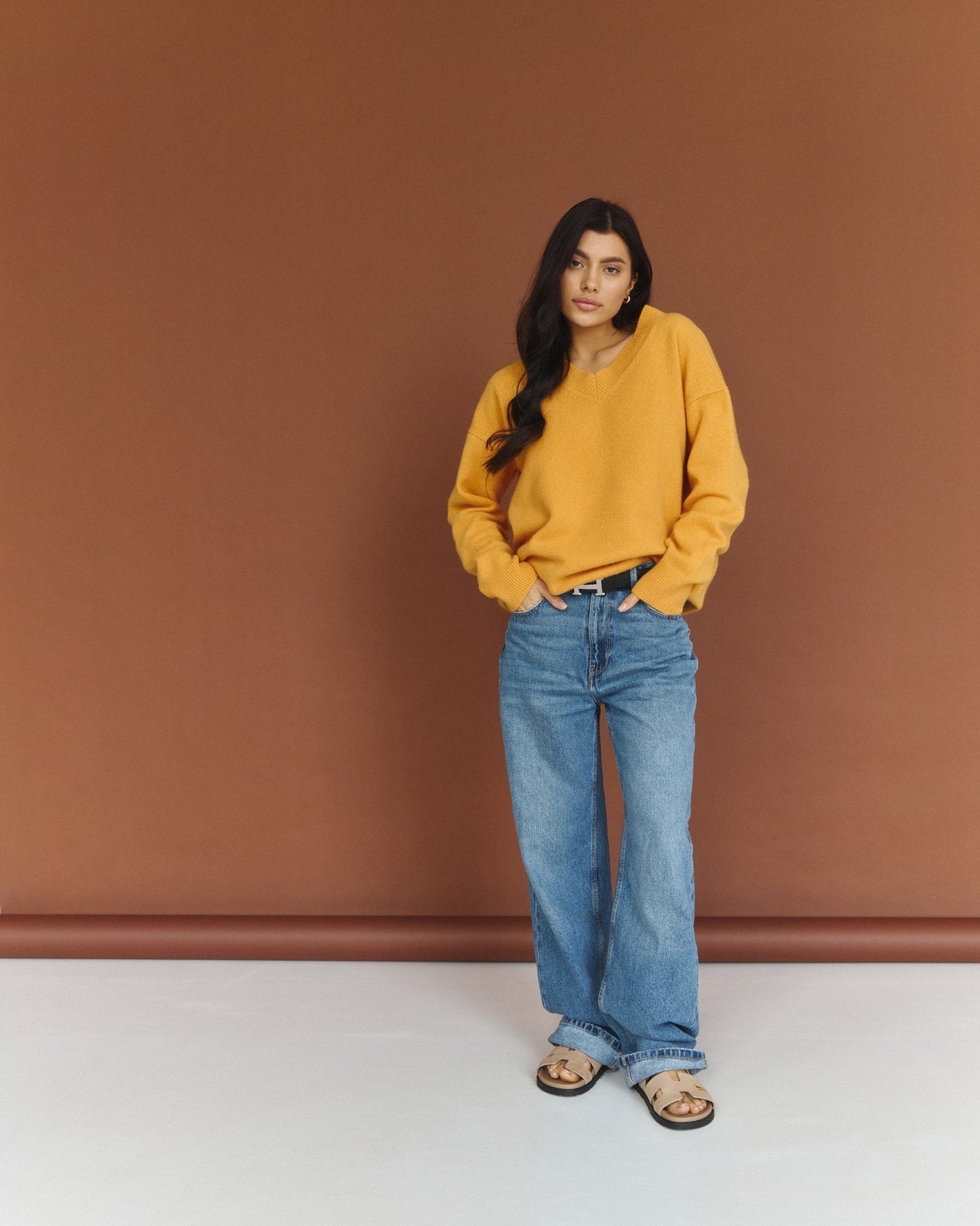 ZHADANA V - Neck Cashmere Sweater in Orange - NiSO