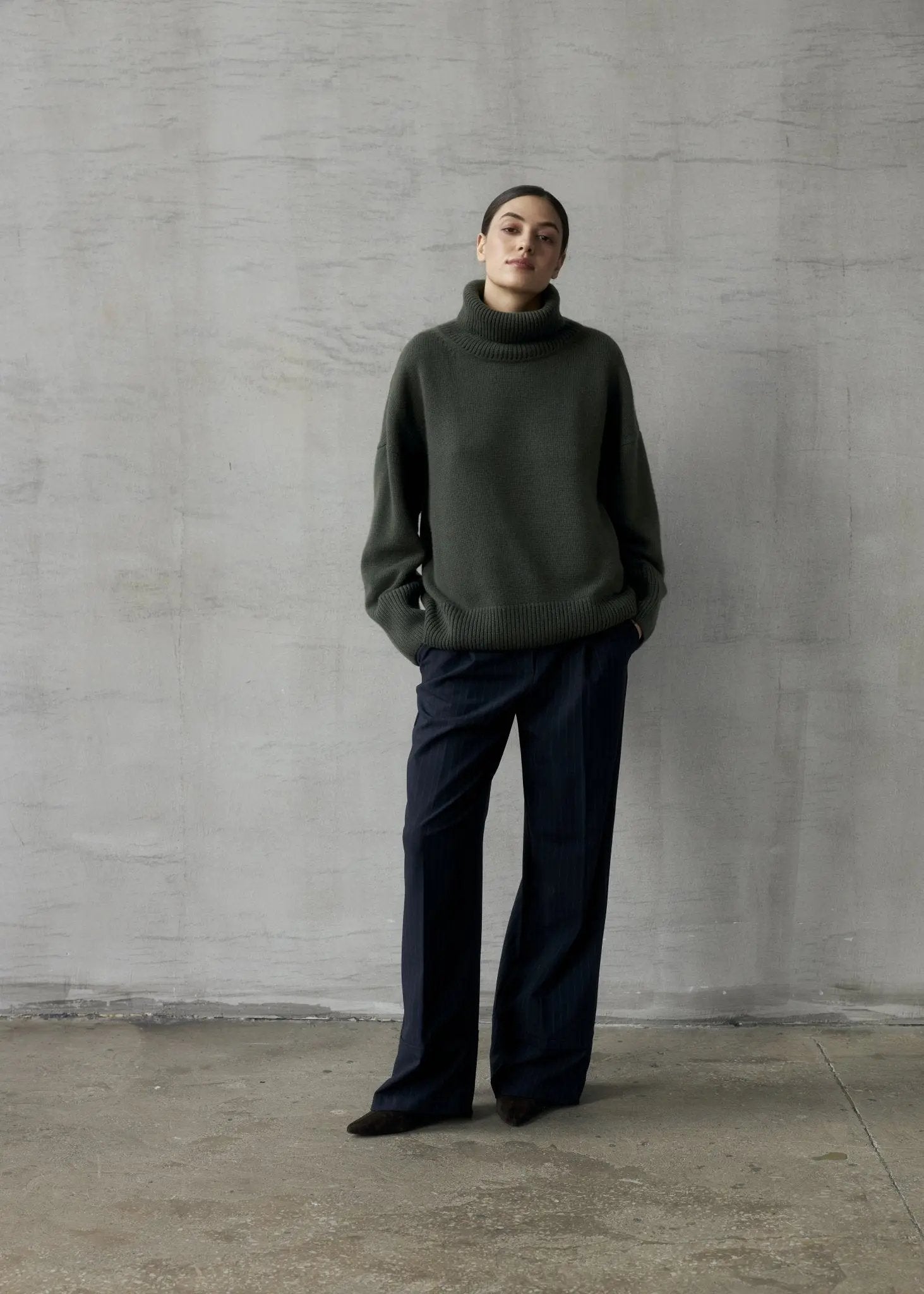 Wool Palazzo Trousers in Black NiSO