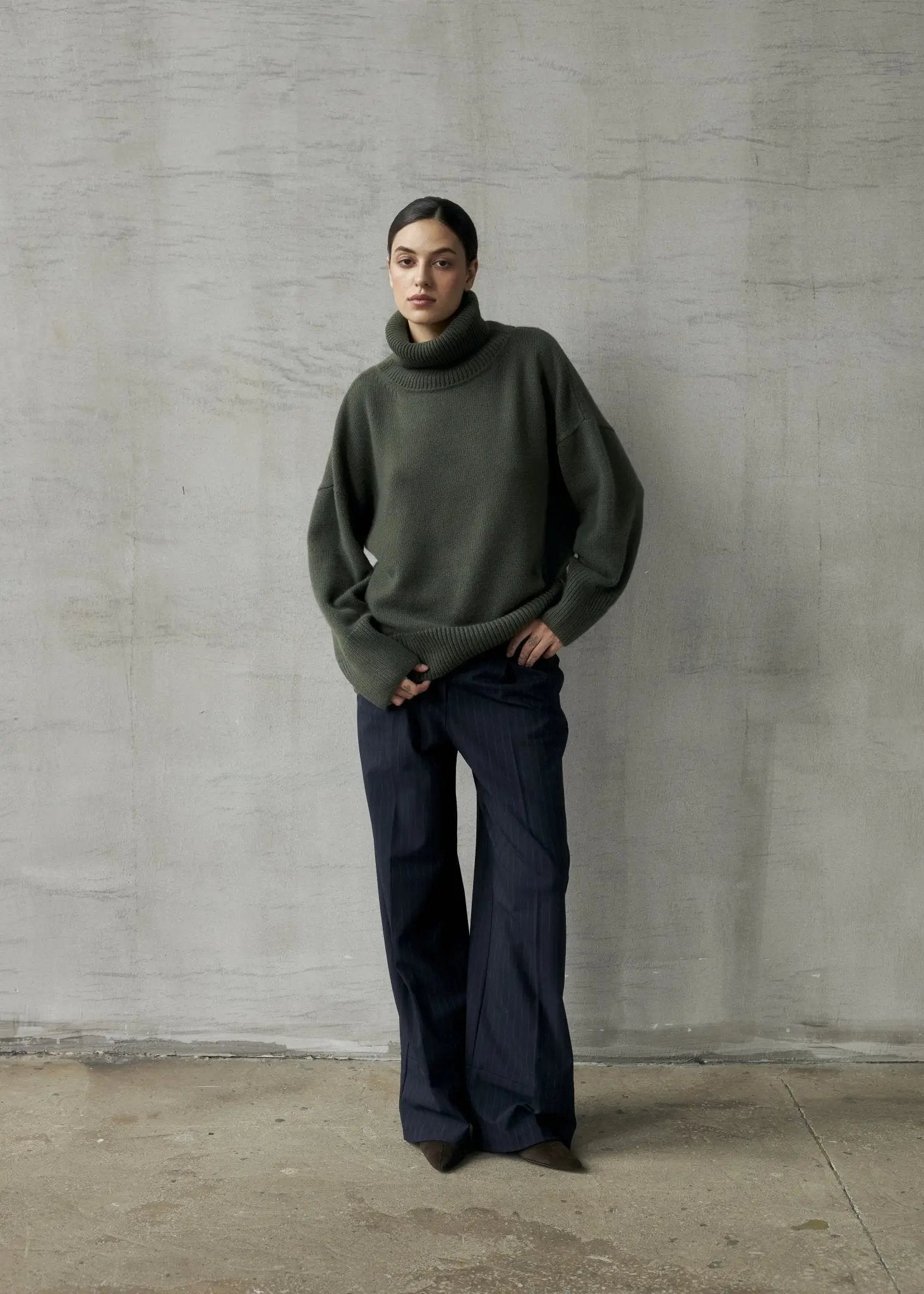 Wool Palazzo Trousers in Black NiSO