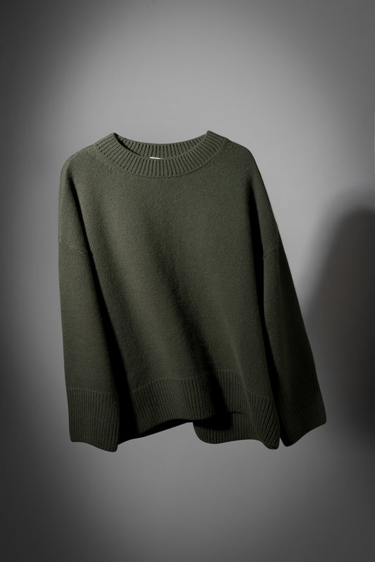 ZORIANA Crew-Neck Cashmere Sweater in Dark Green NiSO