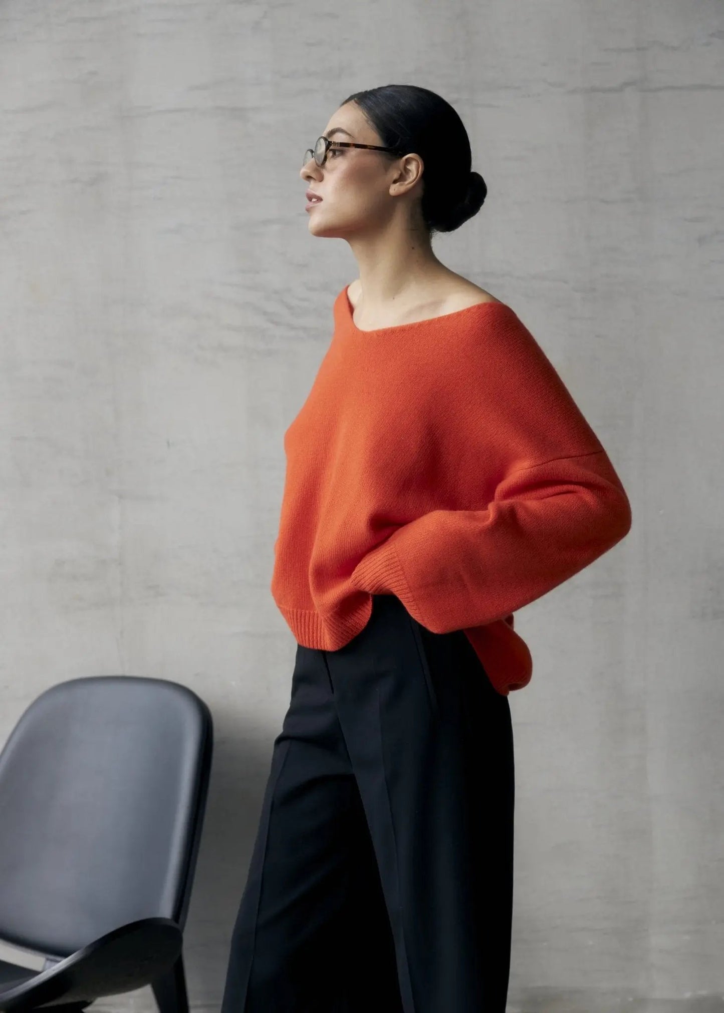 ZHADANA V-Neck Cashmere Sweater in Orange NiSO