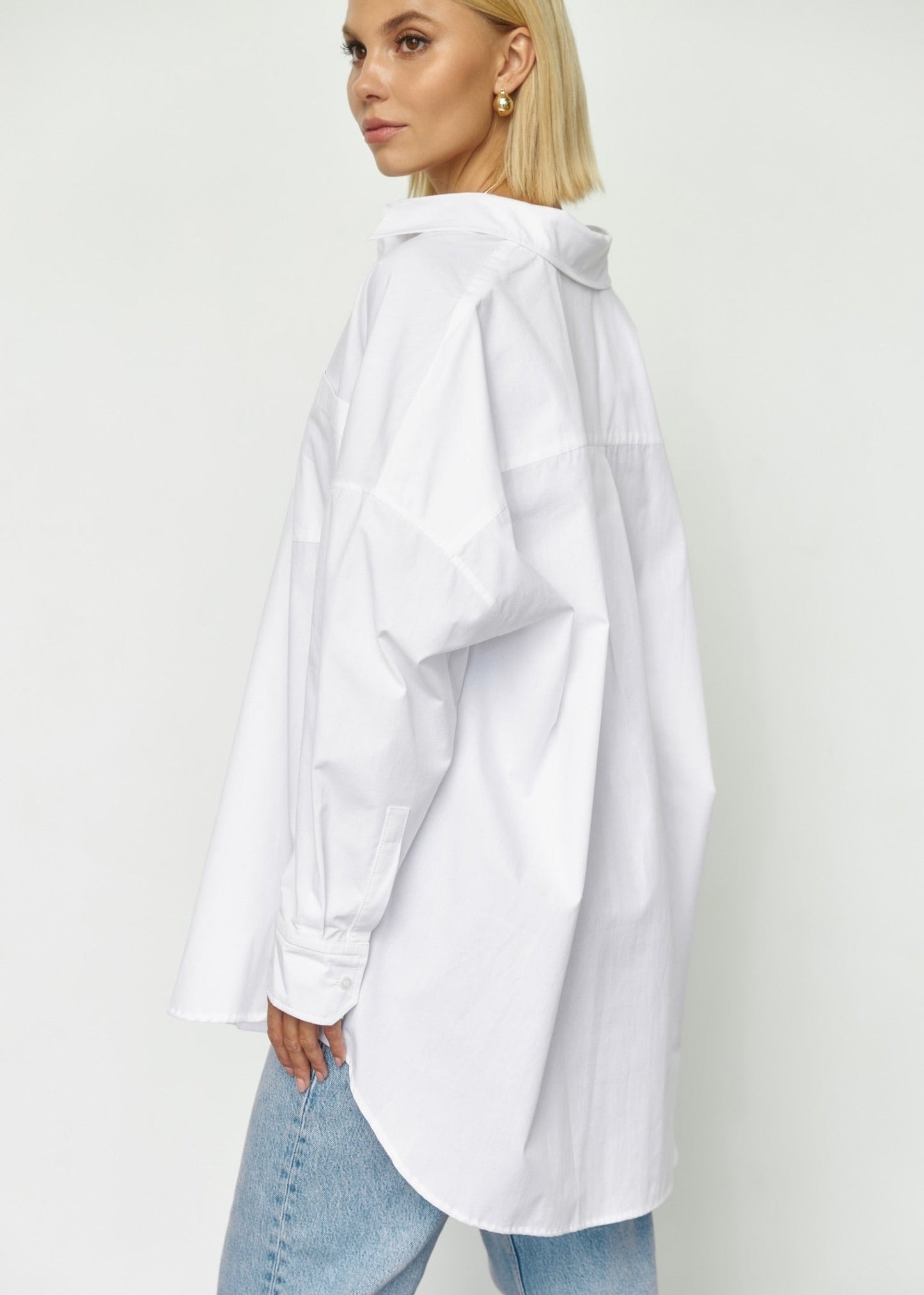 Classic Natural Cotton Shirt in White - NiSO