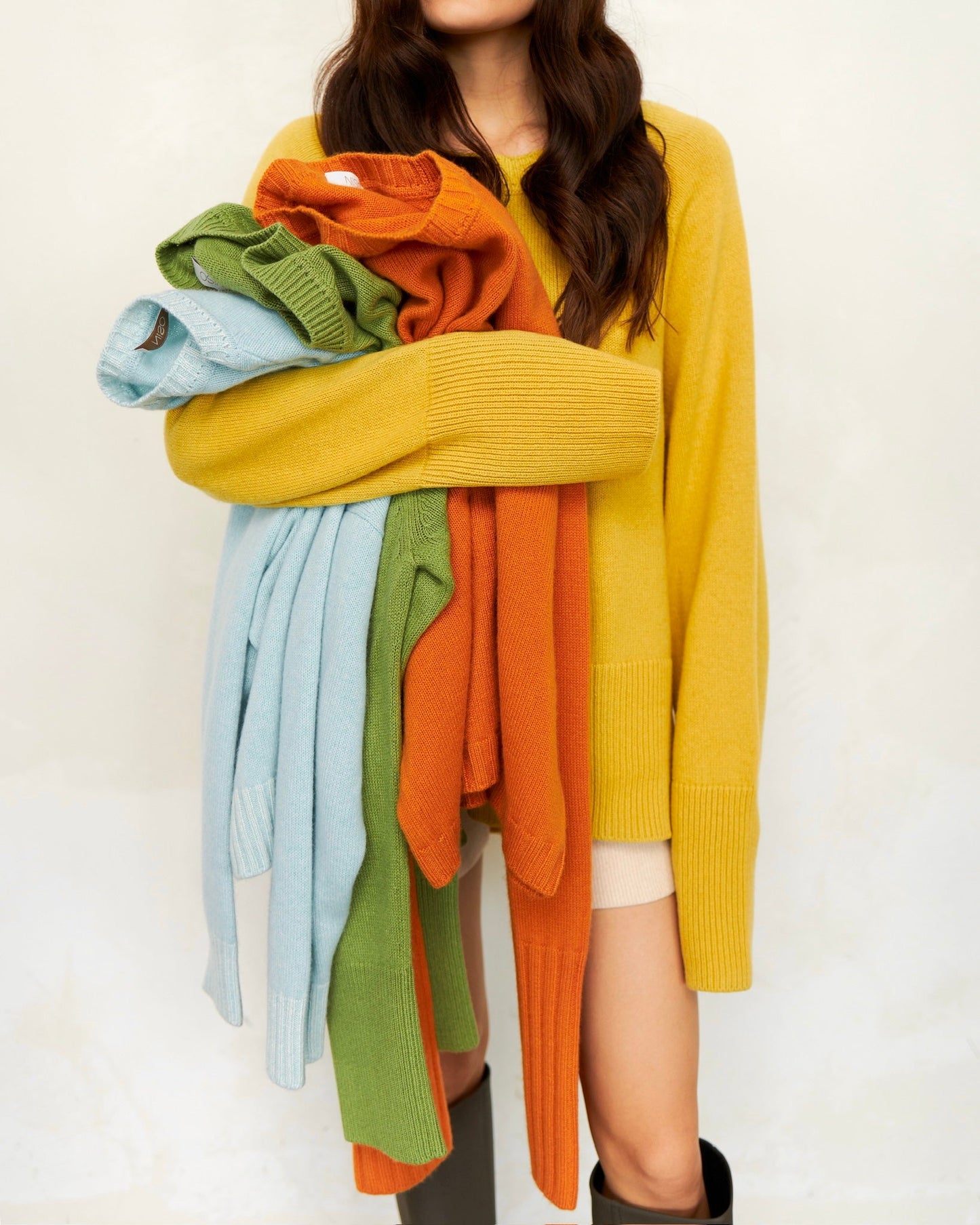 Crew - Neck 100% Cashmere Long Sweater in Yellow - NiSO