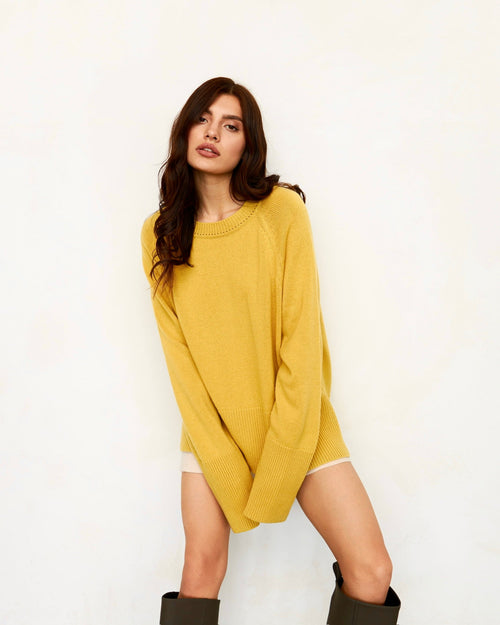 Crew - Neck 100% Cashmere Long Sweater in Yellow - NiSO