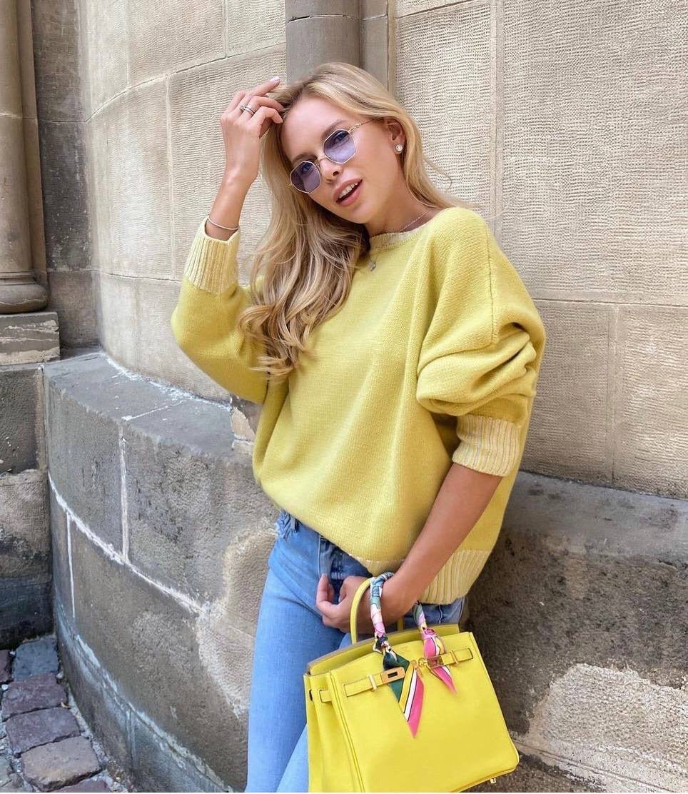 Crew - Neck 100% Cashmere Short Sweater in Yellow - NiSO