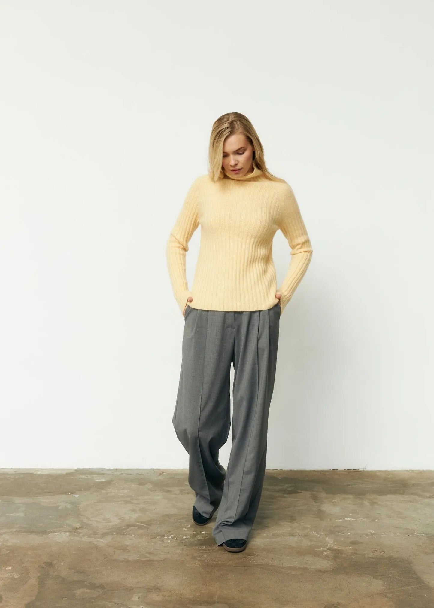 LILEYA Cashmere Sweater in Yellow - NiSO