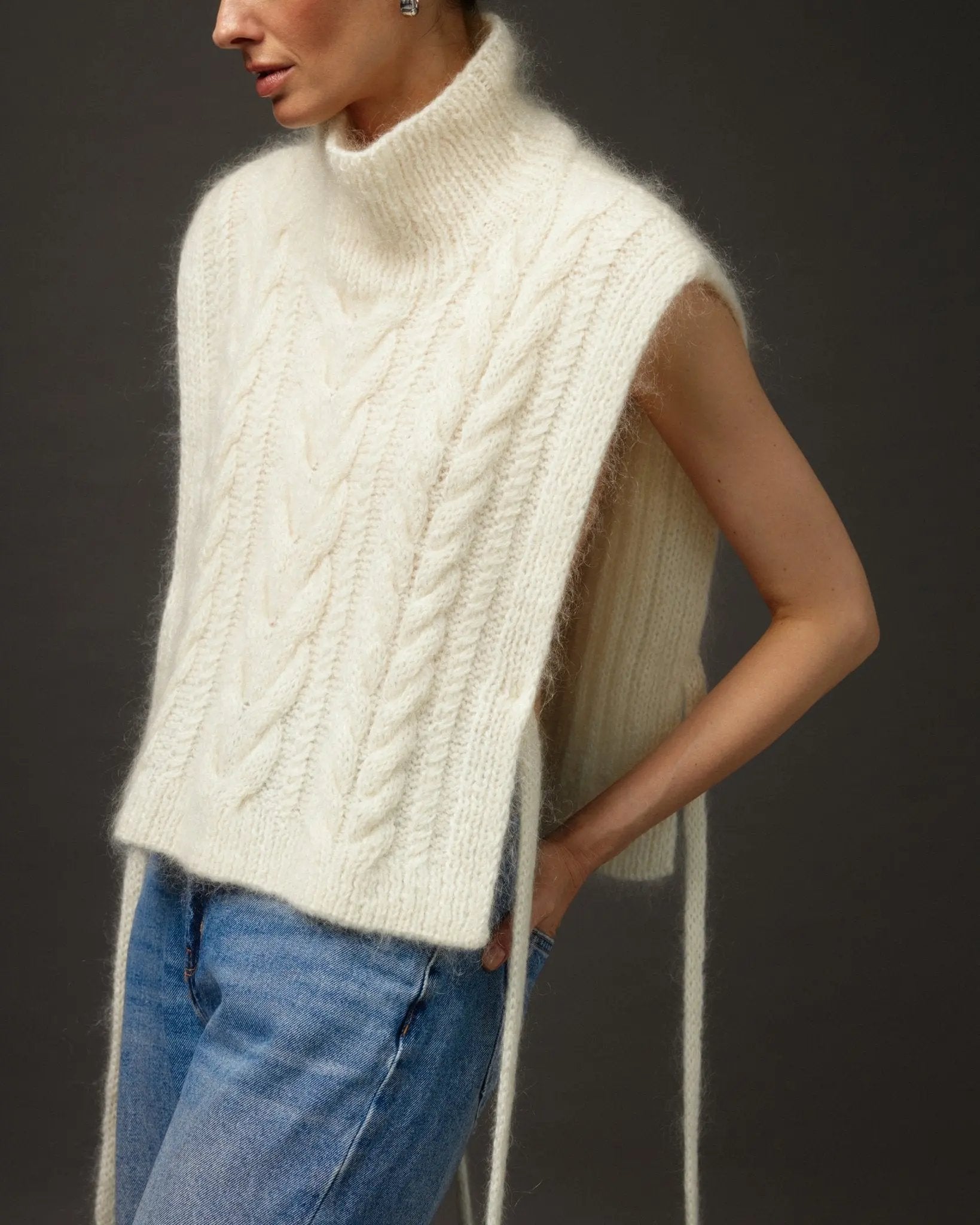 Kid Mohair Handknit Vest in White NiSO