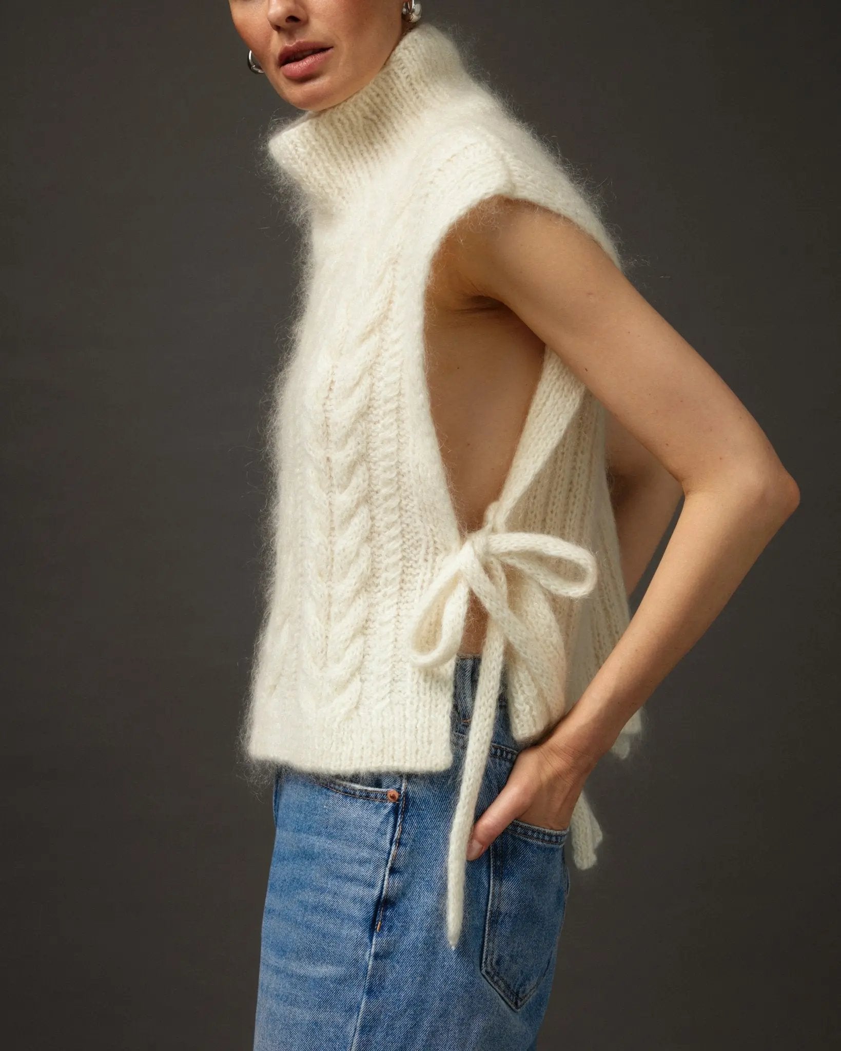 Kid Mohair Handknit Vest in White NiSO
