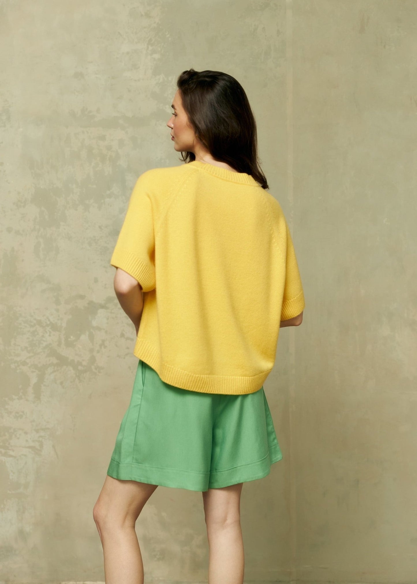 Lightweight Cashmere T-Shirt in Yellow - NiSO
