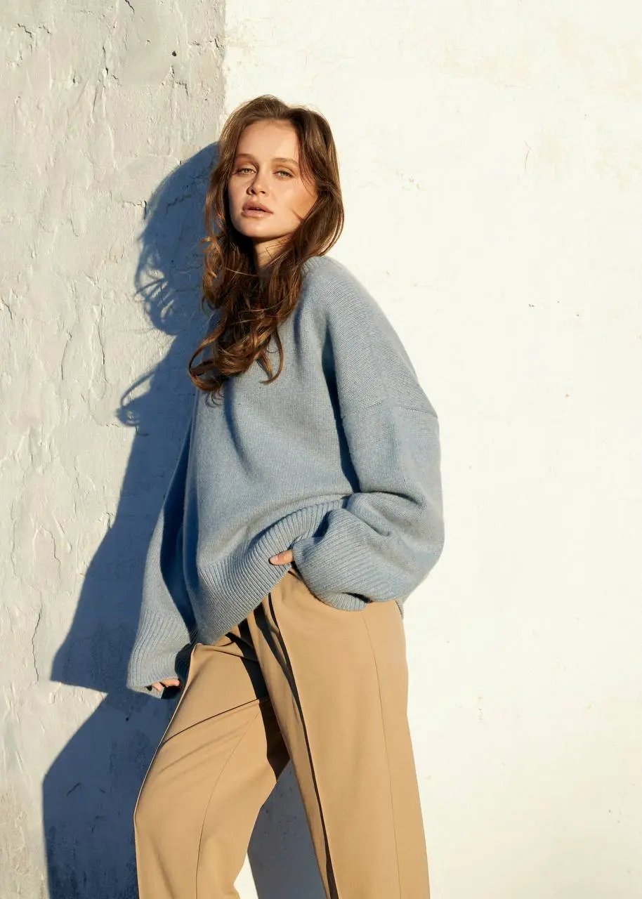 ZORIANA Crew-Neck Cashmere Sweater in Jeans Blue NiSO