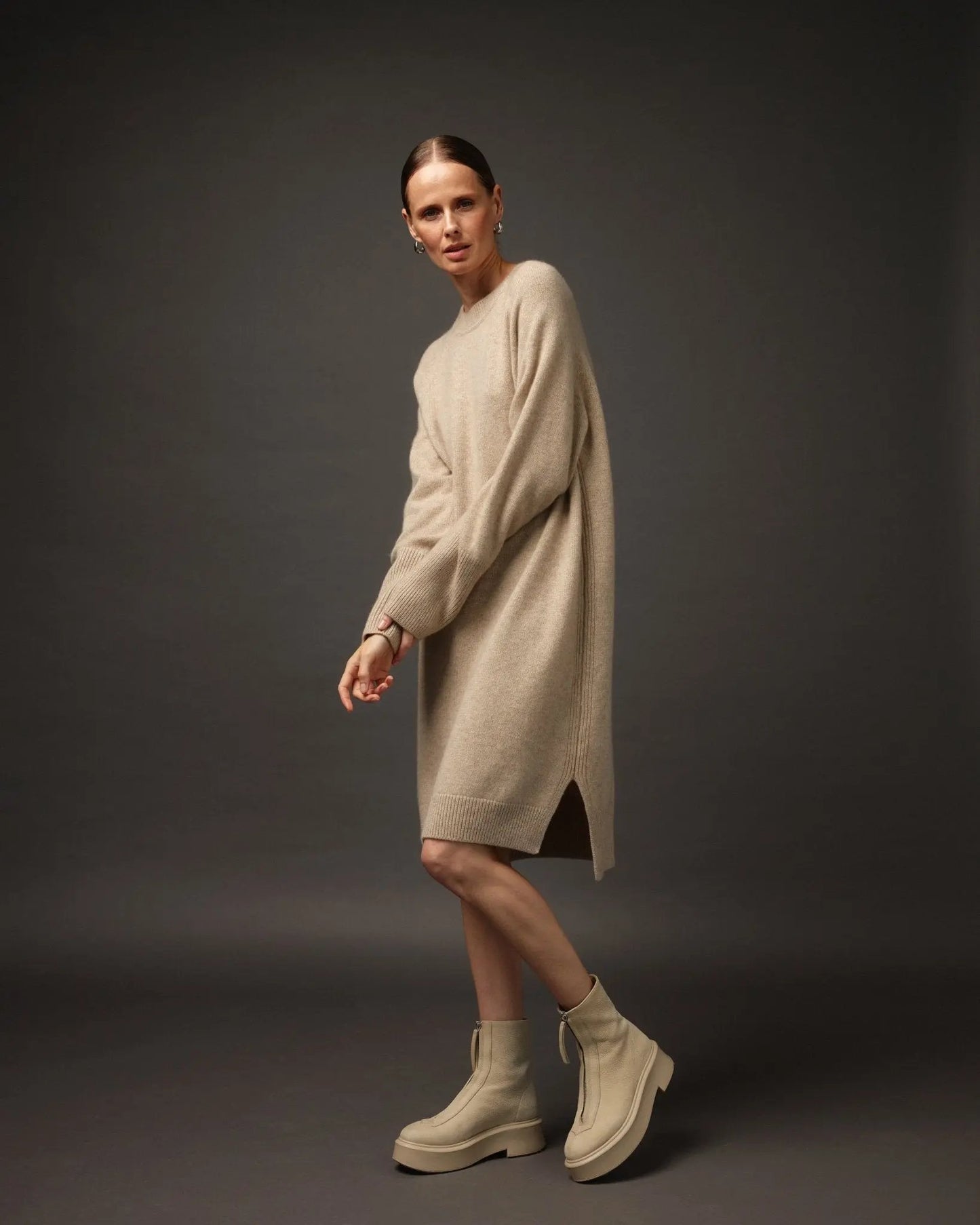 Pure Cashmere Dress in Beige - NiSO