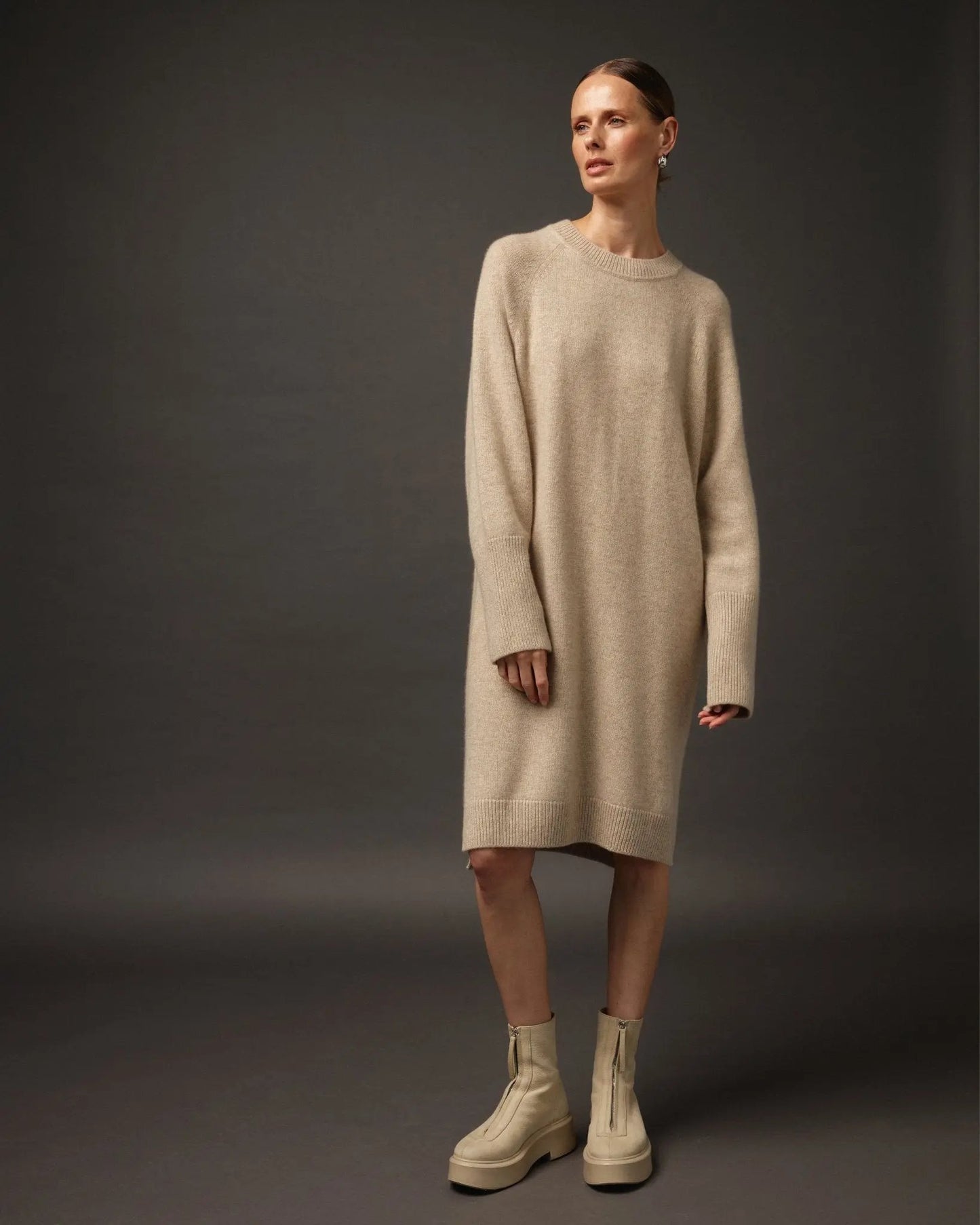 Pure Cashmere Dress in Beige - NiSO