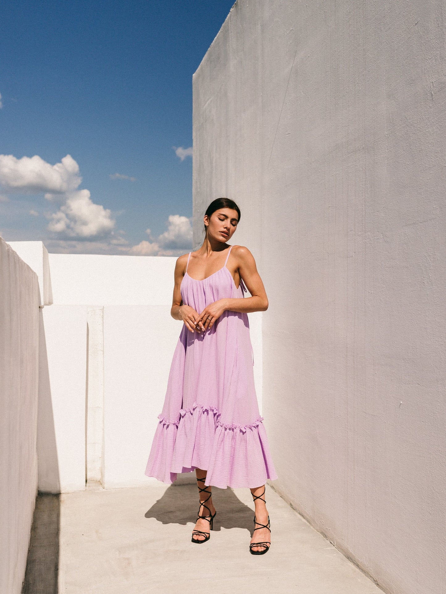 Universal Midi Muslin Summer Dress in Lavender - NiSO