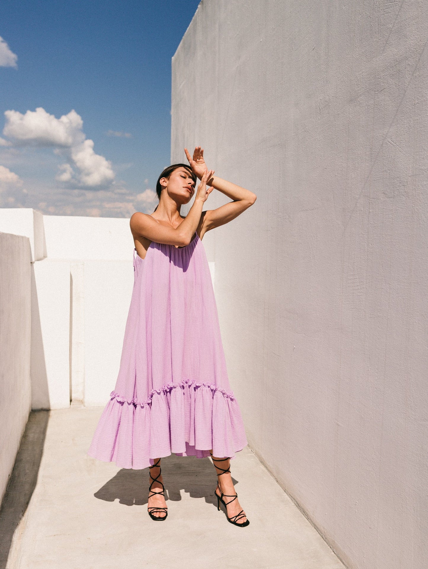 Universal Midi Muslin Summer Dress in Lavender - NiSO