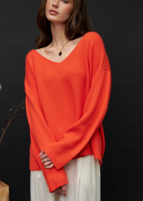 V - Neck 100% Cashmere Sweater in Orange - NiSO