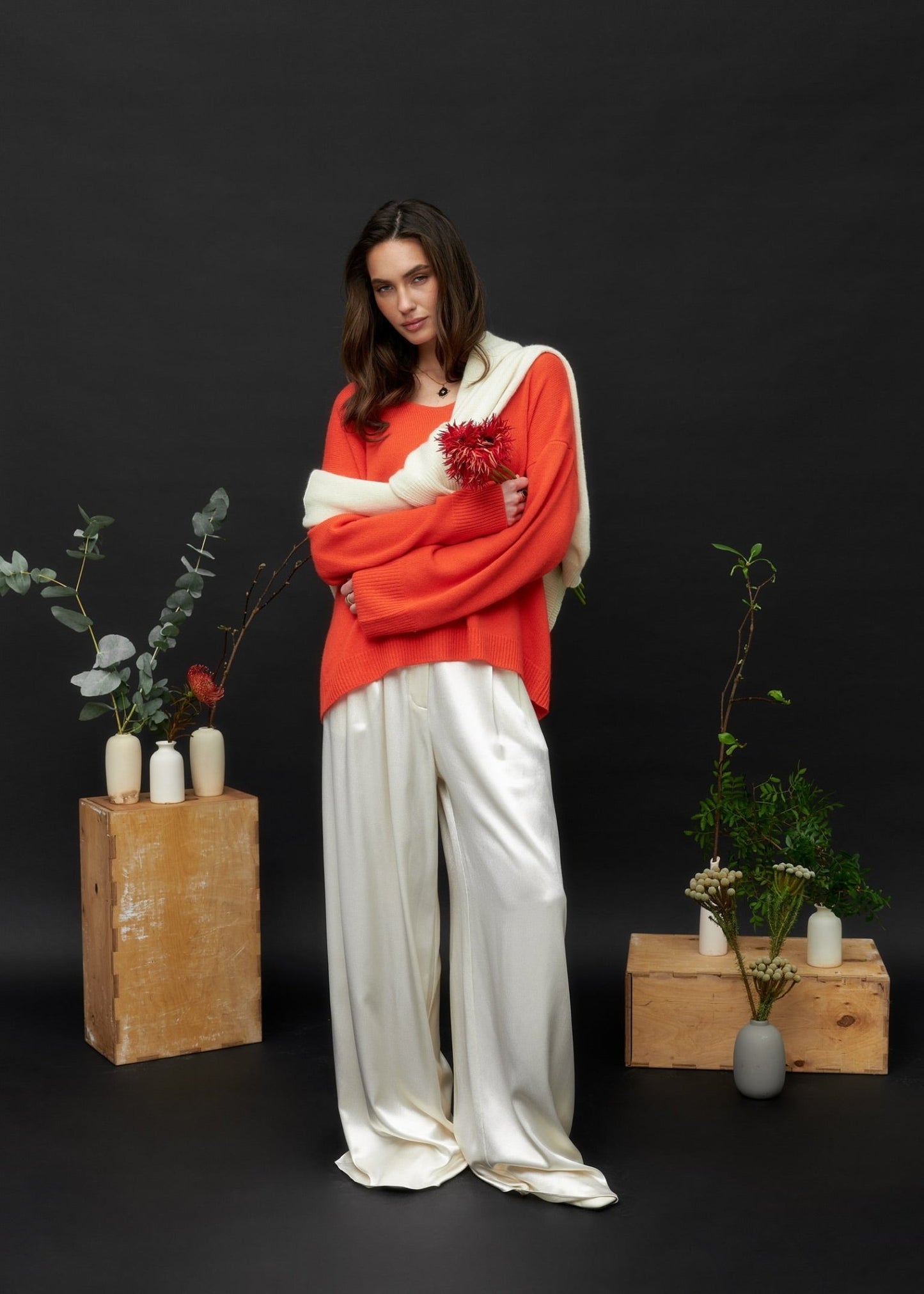 V - Neck 100% Cashmere Sweater in Orange - NiSO