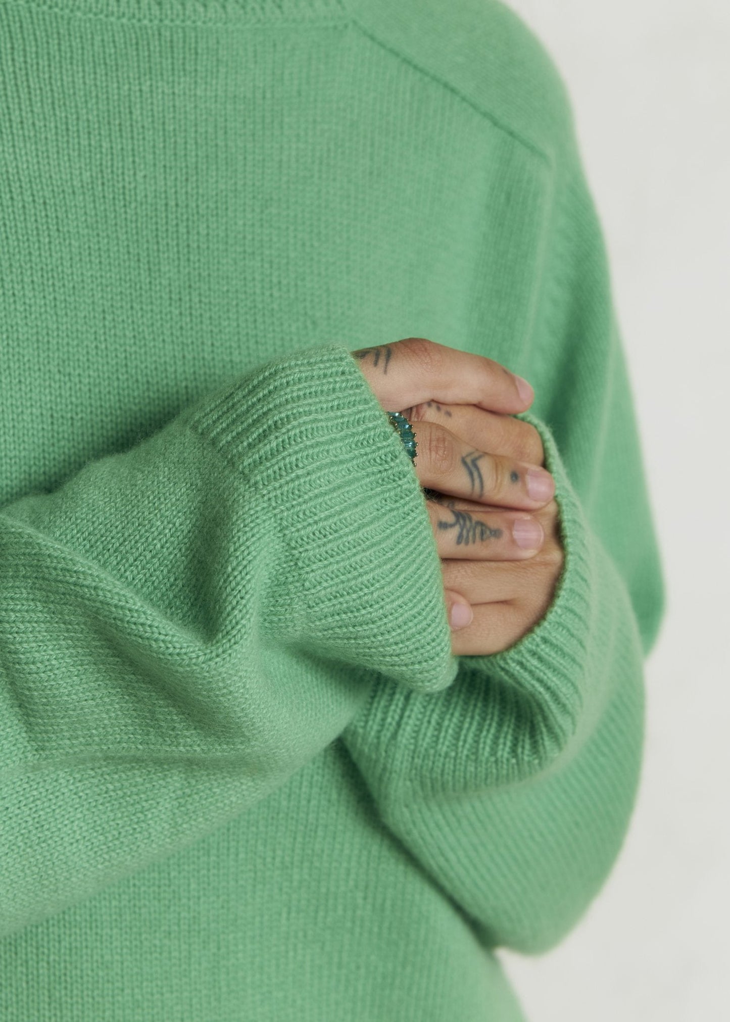 DZVINKA Crew - Neck Cashmere Sweater in Green - NiSO