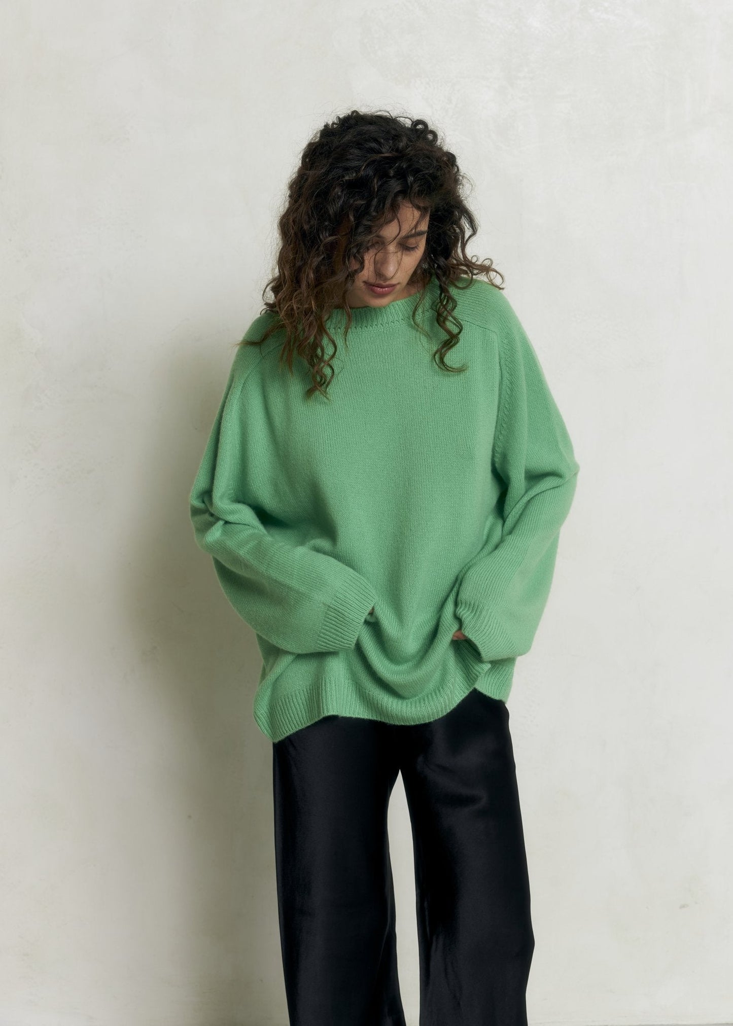 DZVINKA Crew - Neck Cashmere Sweater in Green - NiSO