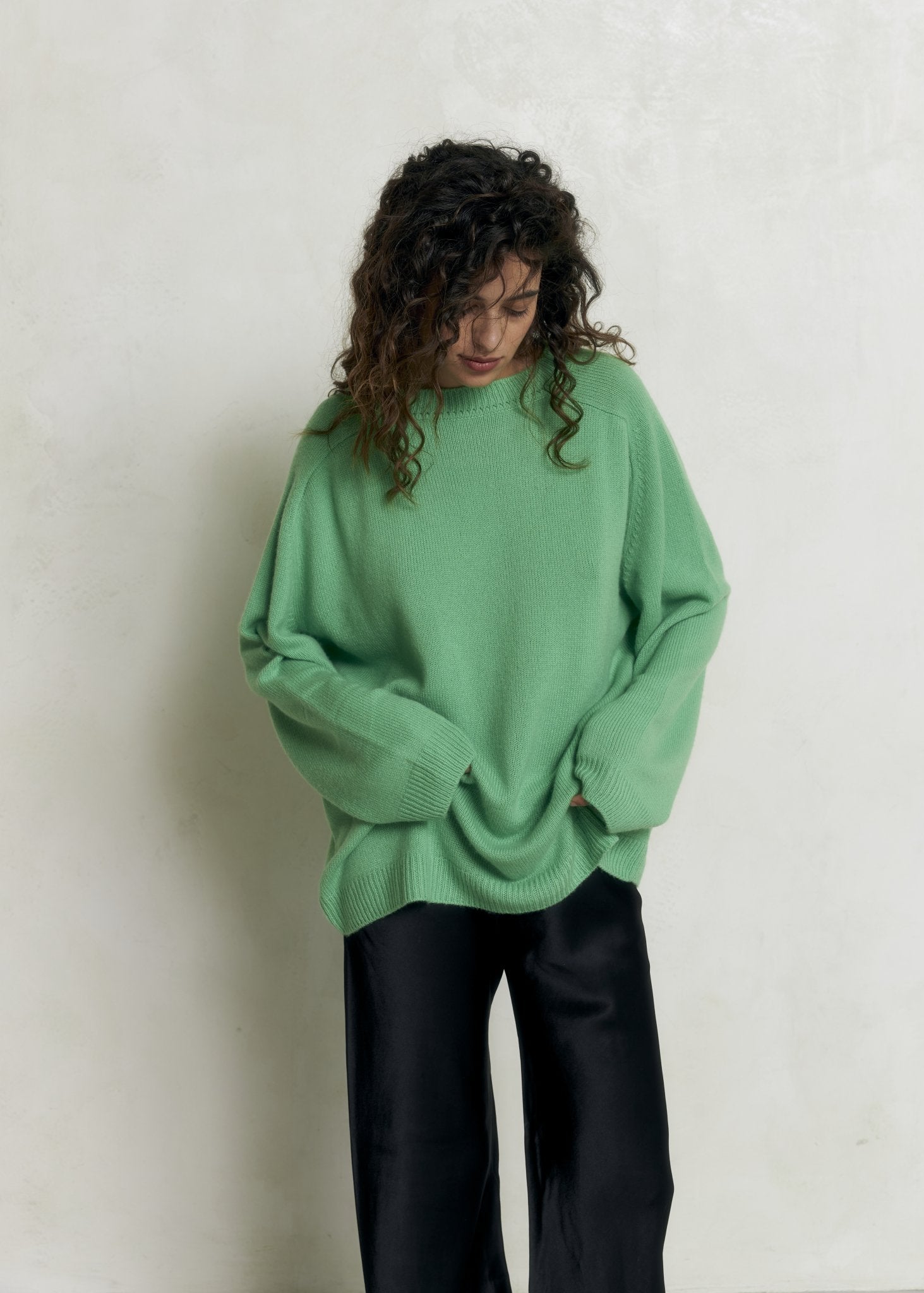 DZVINKA Crew - Neck Cashmere Sweater in Green - NiSO