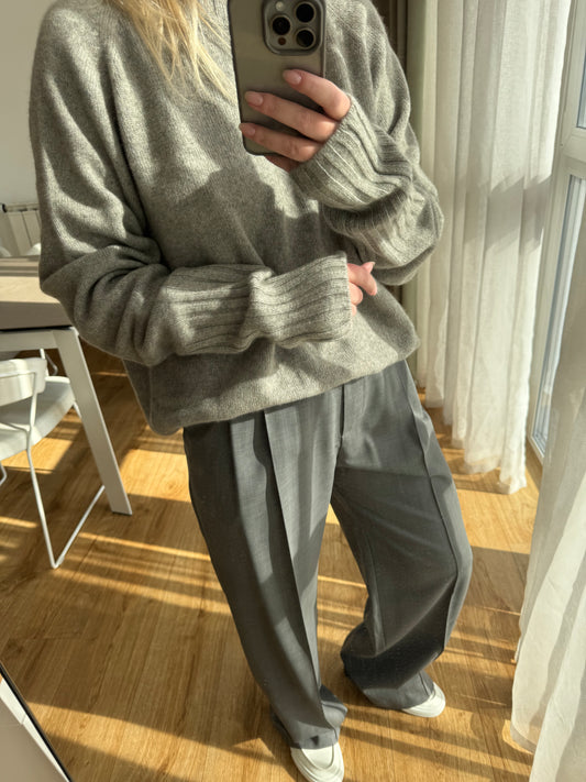 ORYNA Crew-Neck Cashmere Sweater in Gray