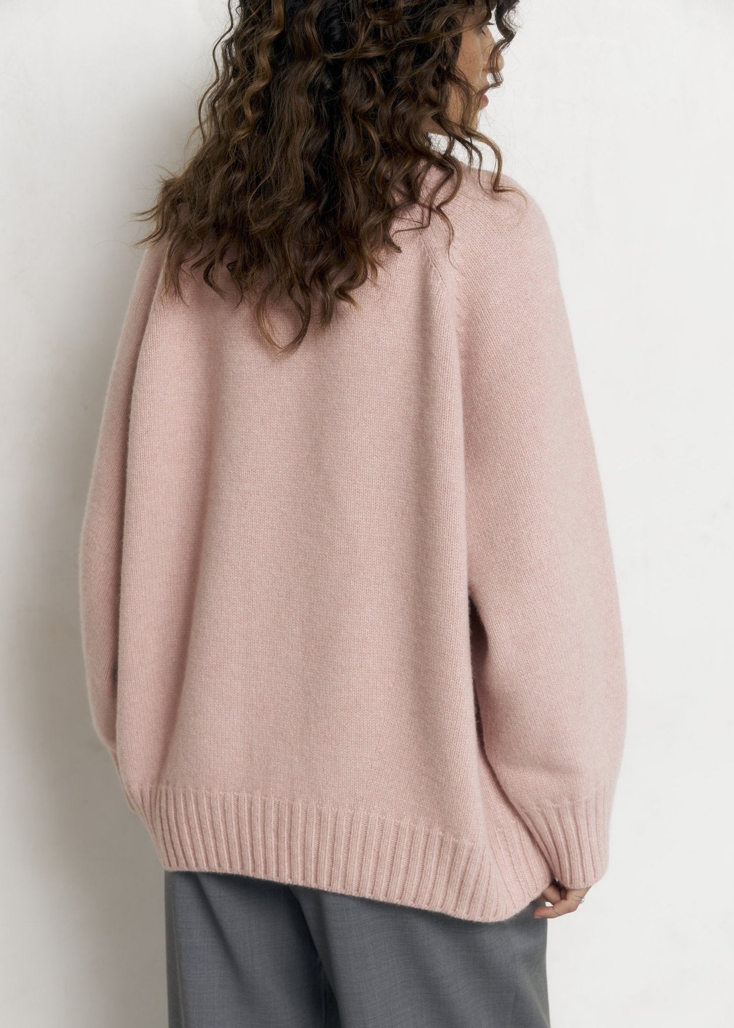 LYBID Crew - Neck Cashmere Sweater in Light Pink - NiSO