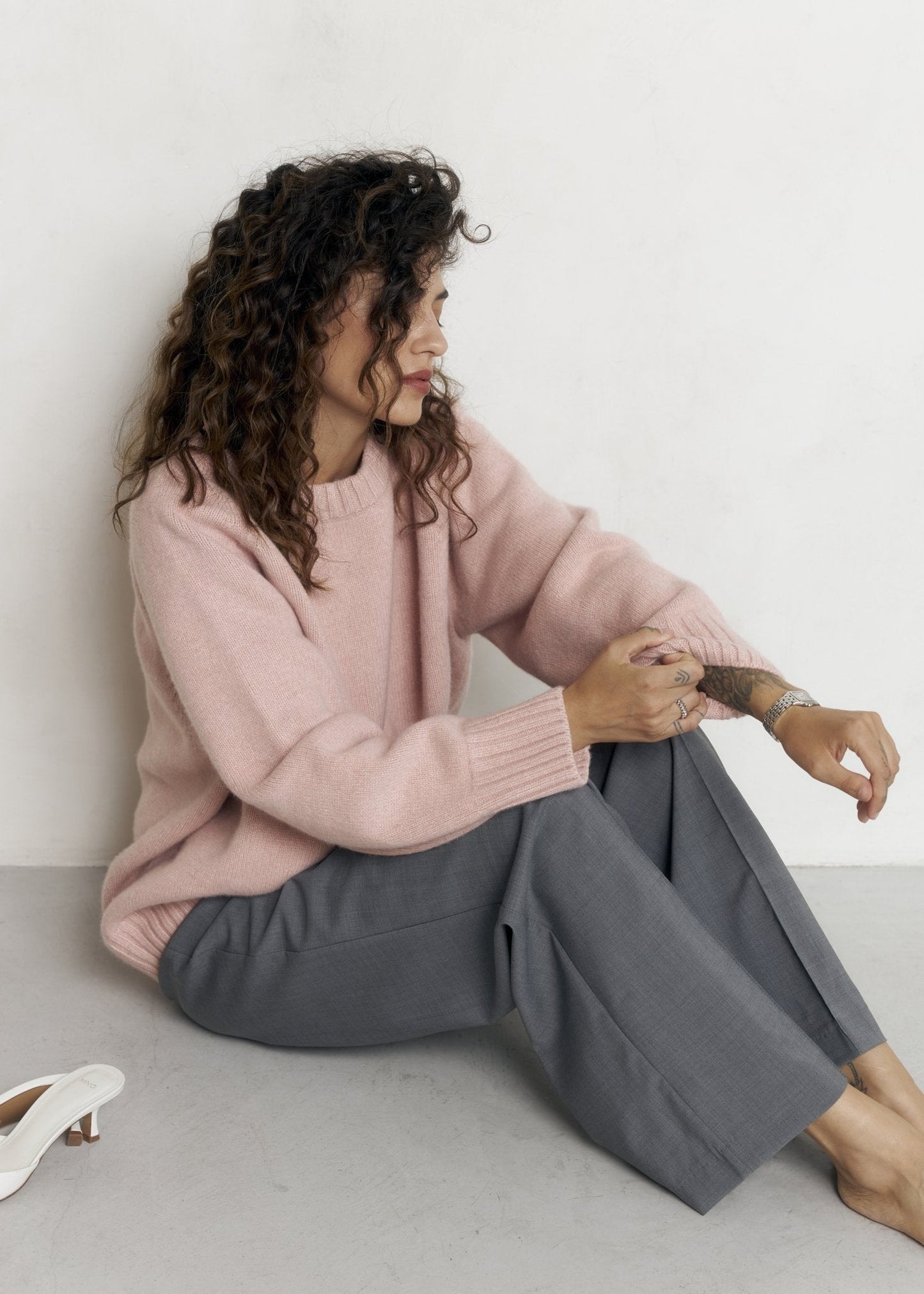 LYBID Crew - Neck Cashmere Sweater in Light Pink - NiSO