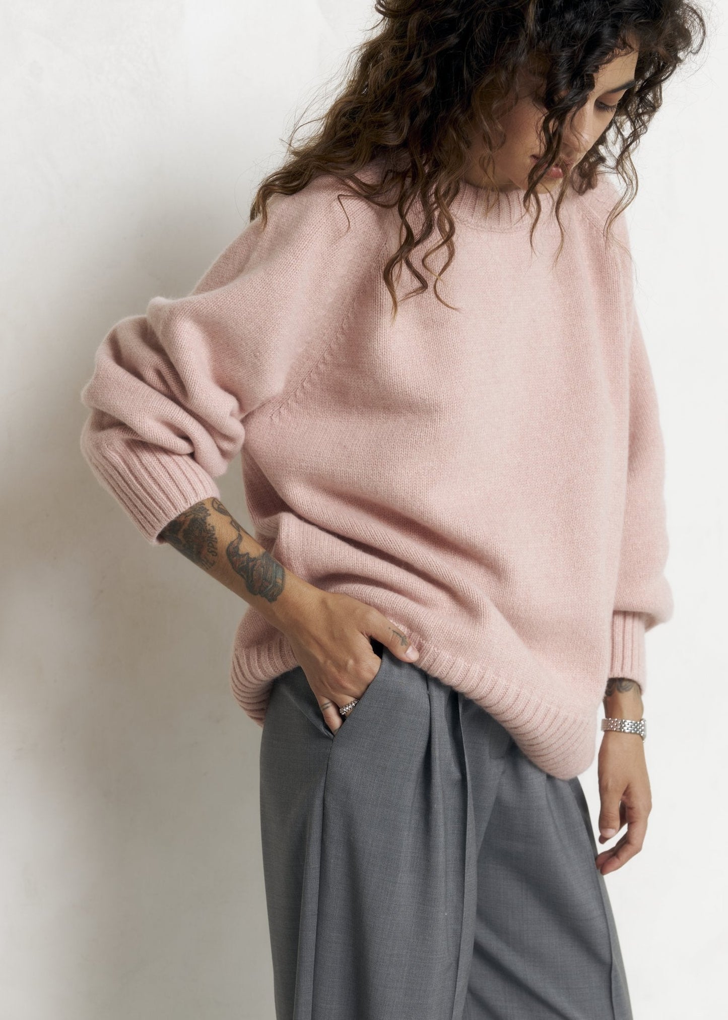 LYBID Crew - Neck Cashmere Sweater in Light Pink - NiSO
