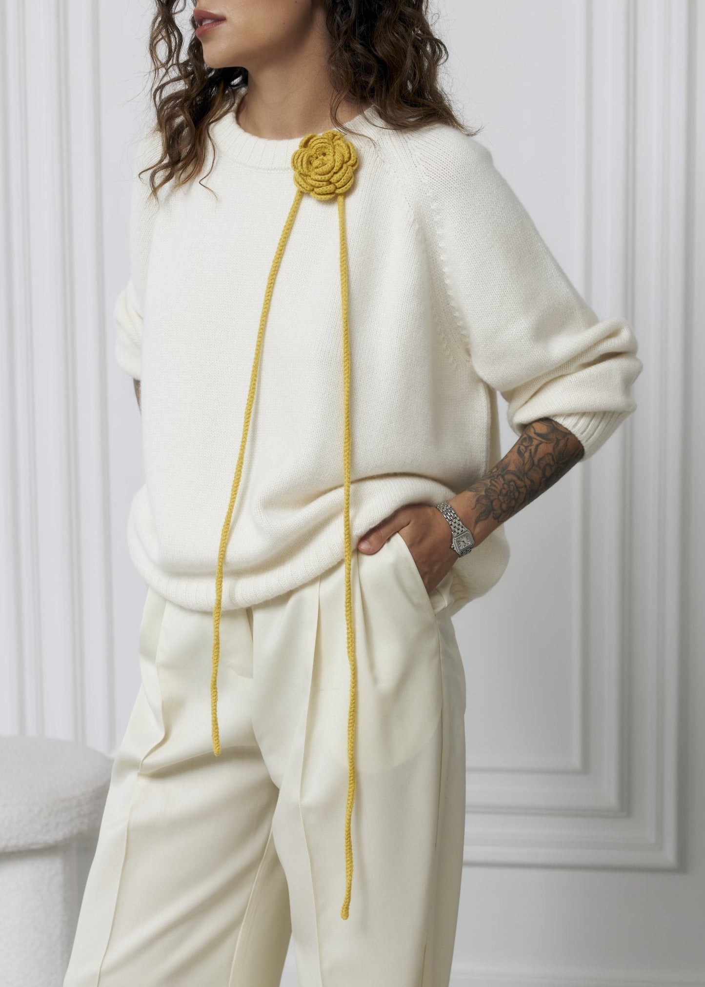 LYBID Crew - Neck Cashmere Sweater in White - NiSO