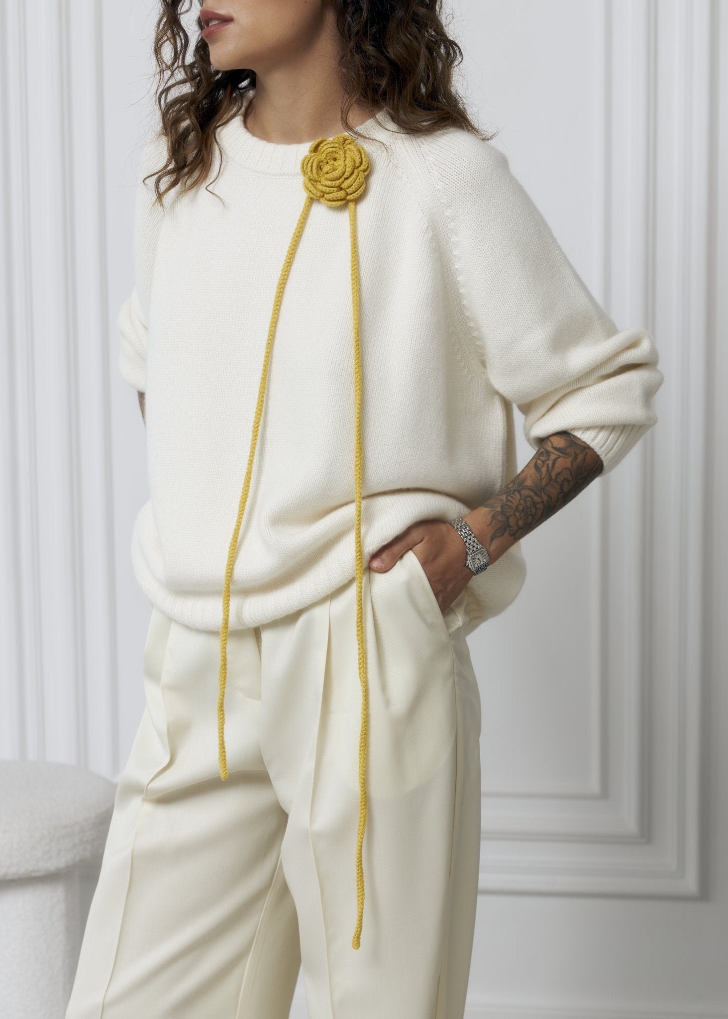 LYBID Crew - Neck Cashmere Sweater in White - NiSO
