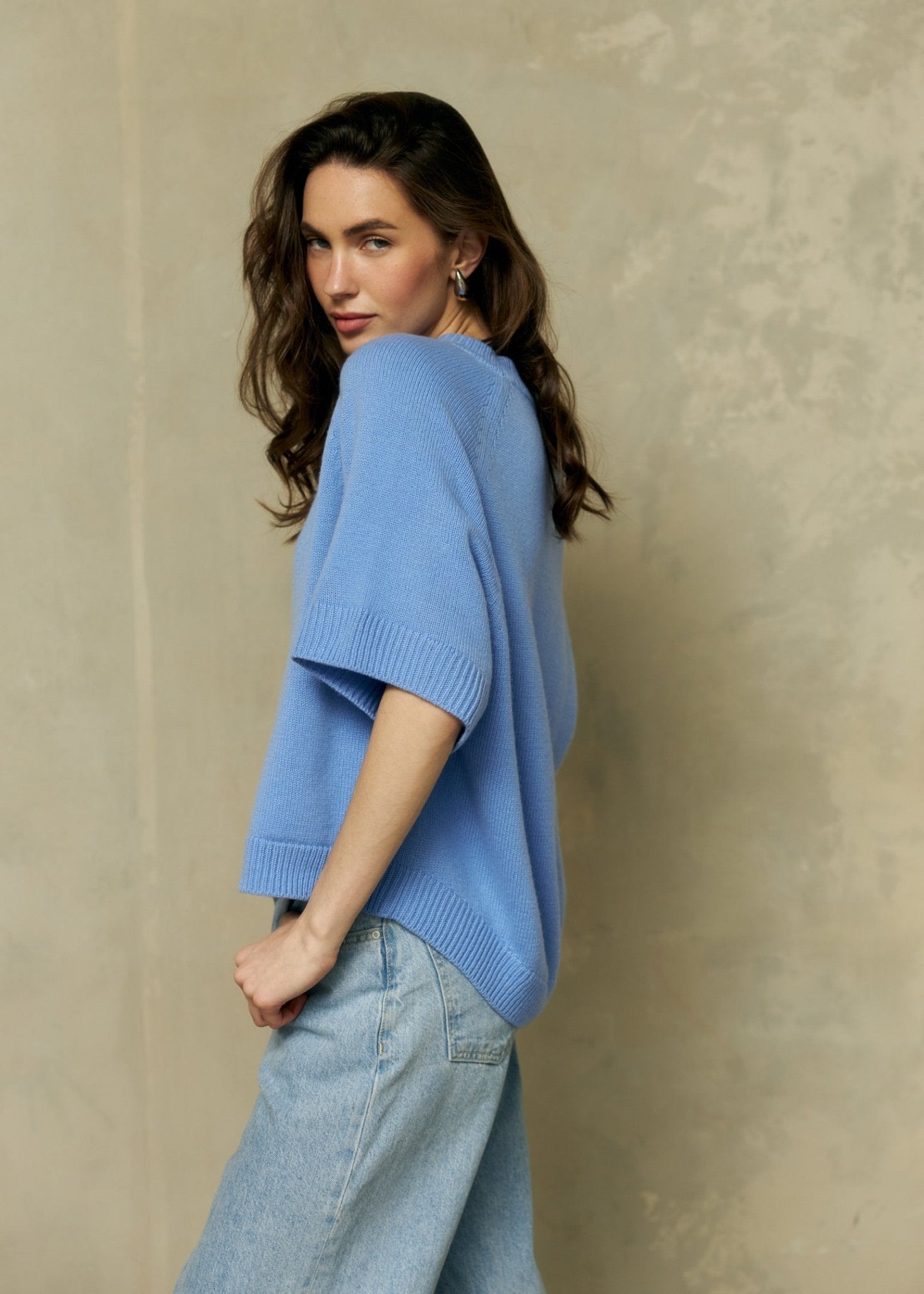 Lightweight 100% Cashmere T-Shirt in Blue - NiSO