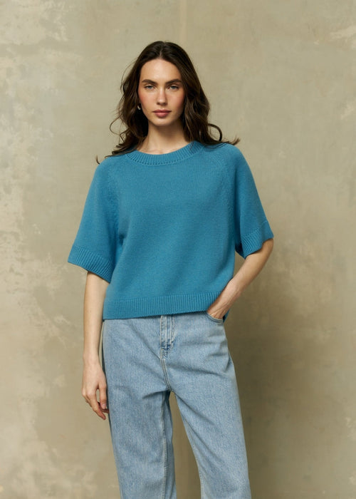 Lightweight Cashmere T-Shirt in Bright Blue - NiSO