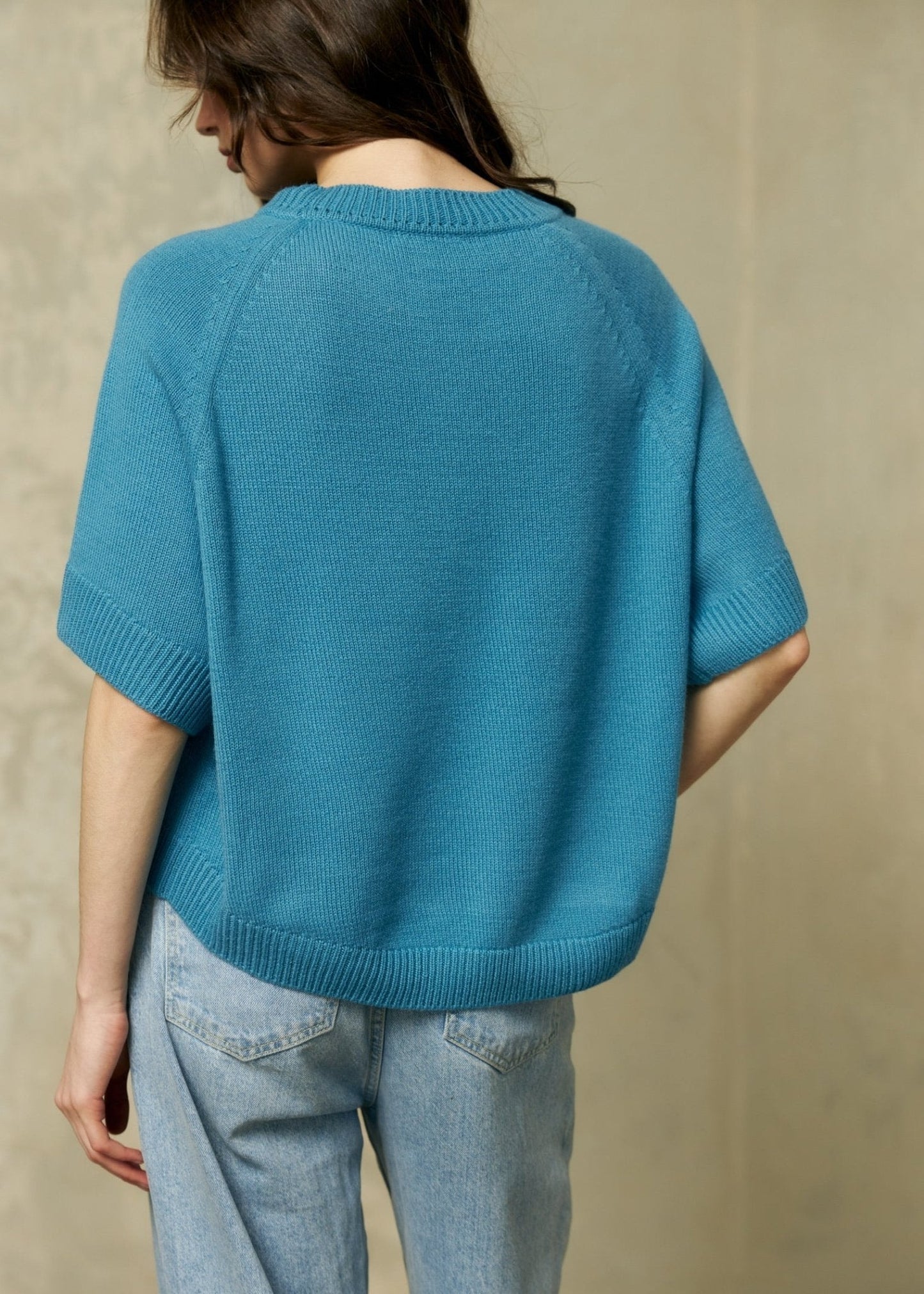 Lightweight Cashmere T-Shirt in Bright Blue - NiSO
