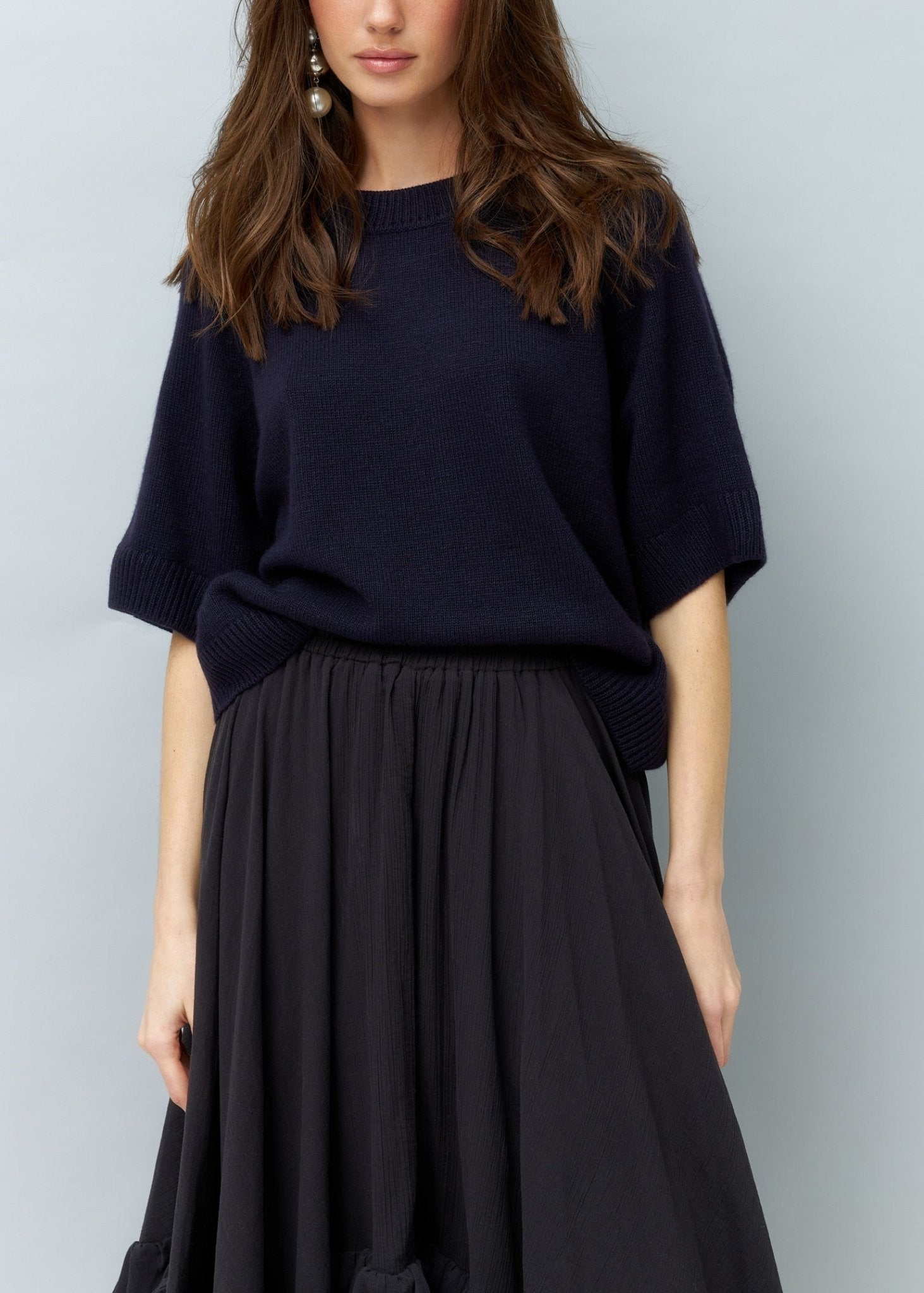 Lightweight Cashmere T-Shirt in Dark Blue - NiSO