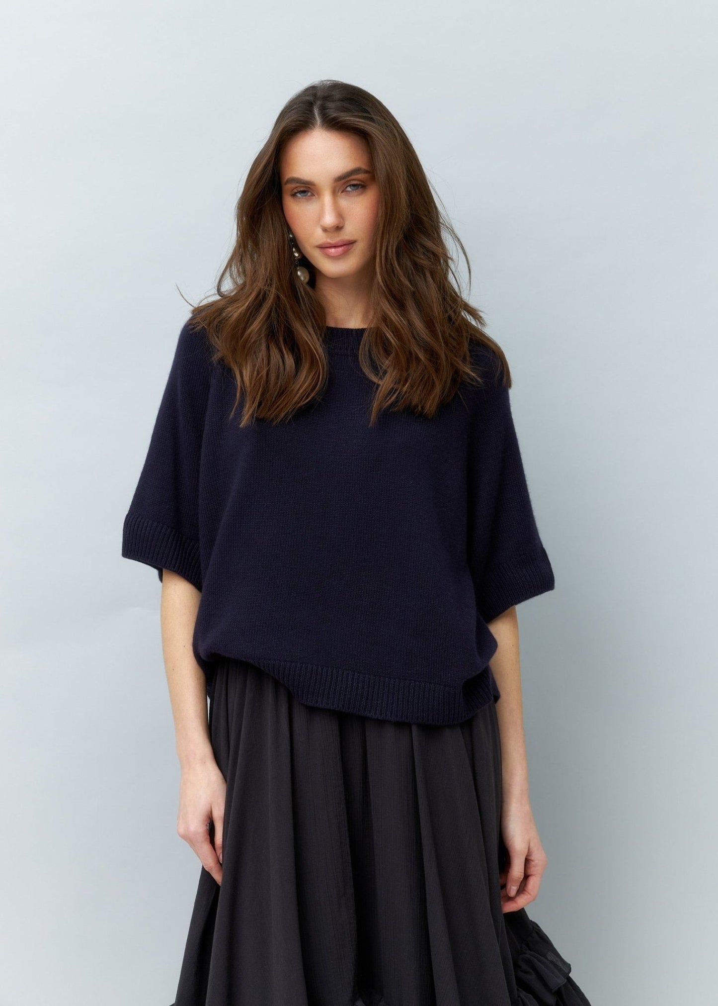 Lightweight Cashmere T-Shirt in Dark Blue - NiSO