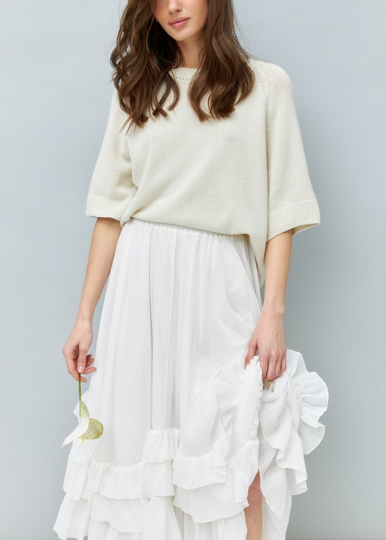 Lightweight 100% Cashmere T-Shirt in Ivory - NiSO