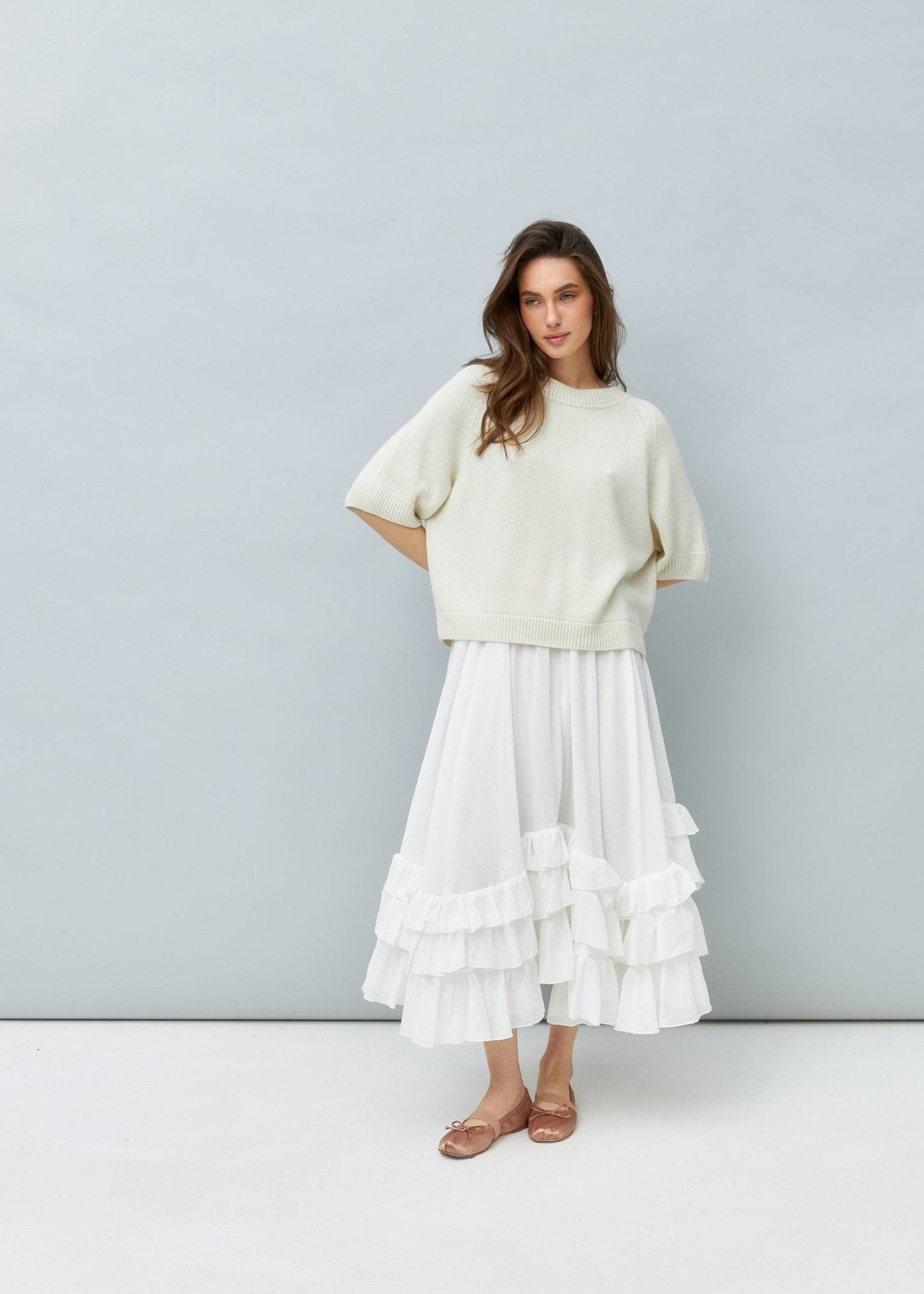 Lightweight 100% Cashmere T-Shirt in Ivory - NiSO