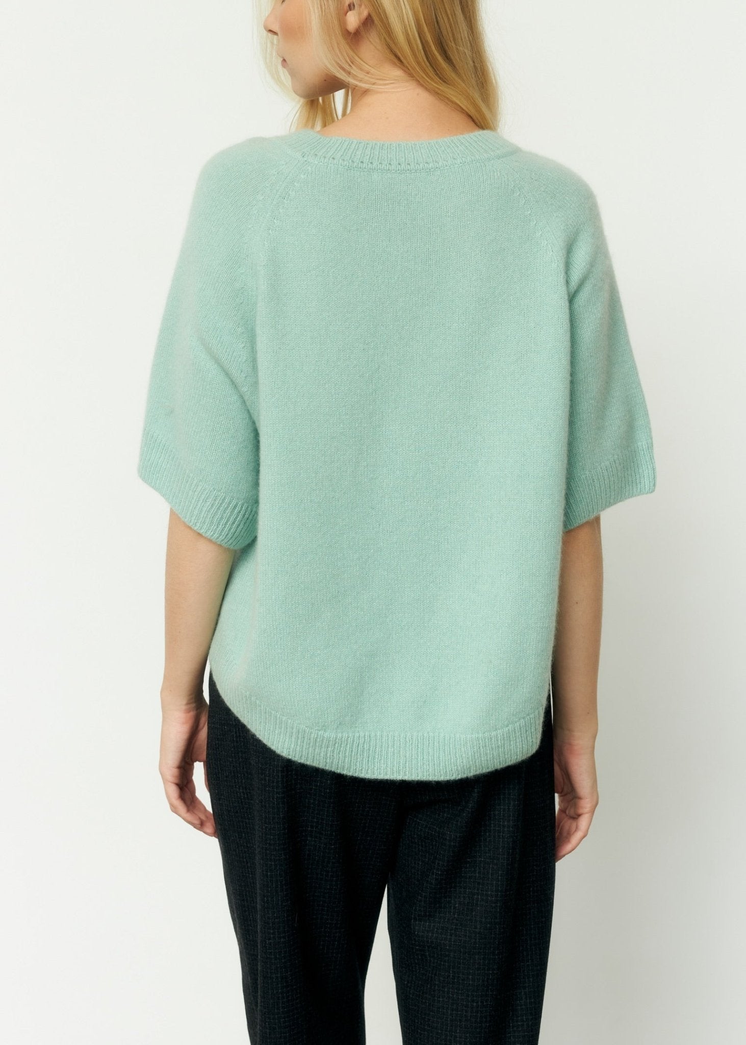 Lightweight 100% Cashmere T-Shirt in Mint - NiSO