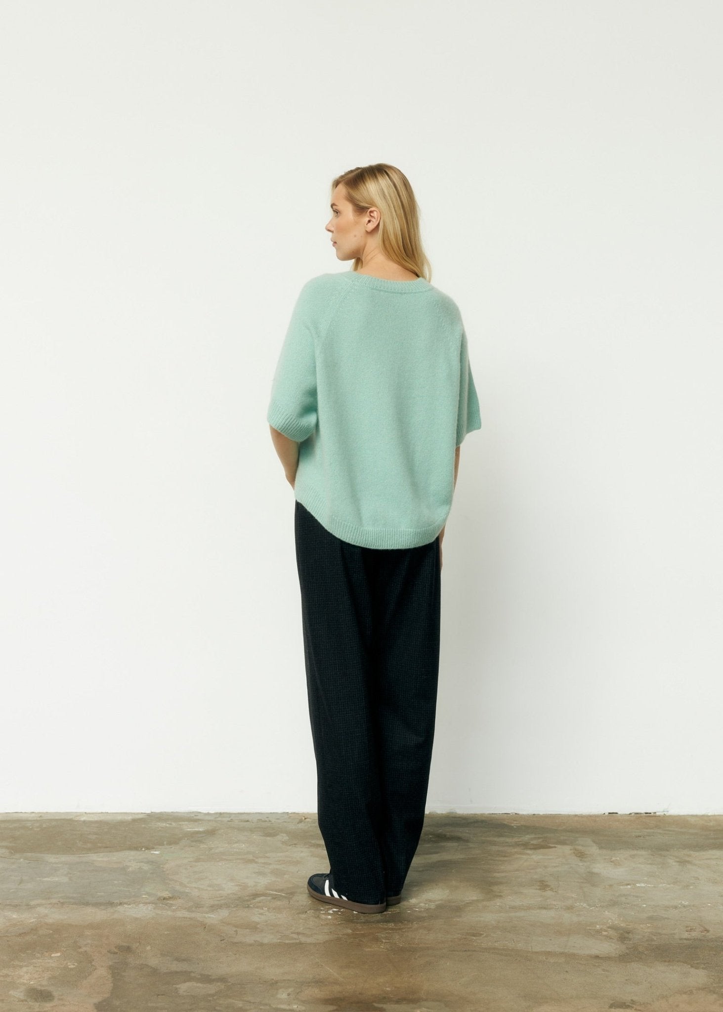 Lightweight 100% Cashmere T-Shirt in Mint - NiSO