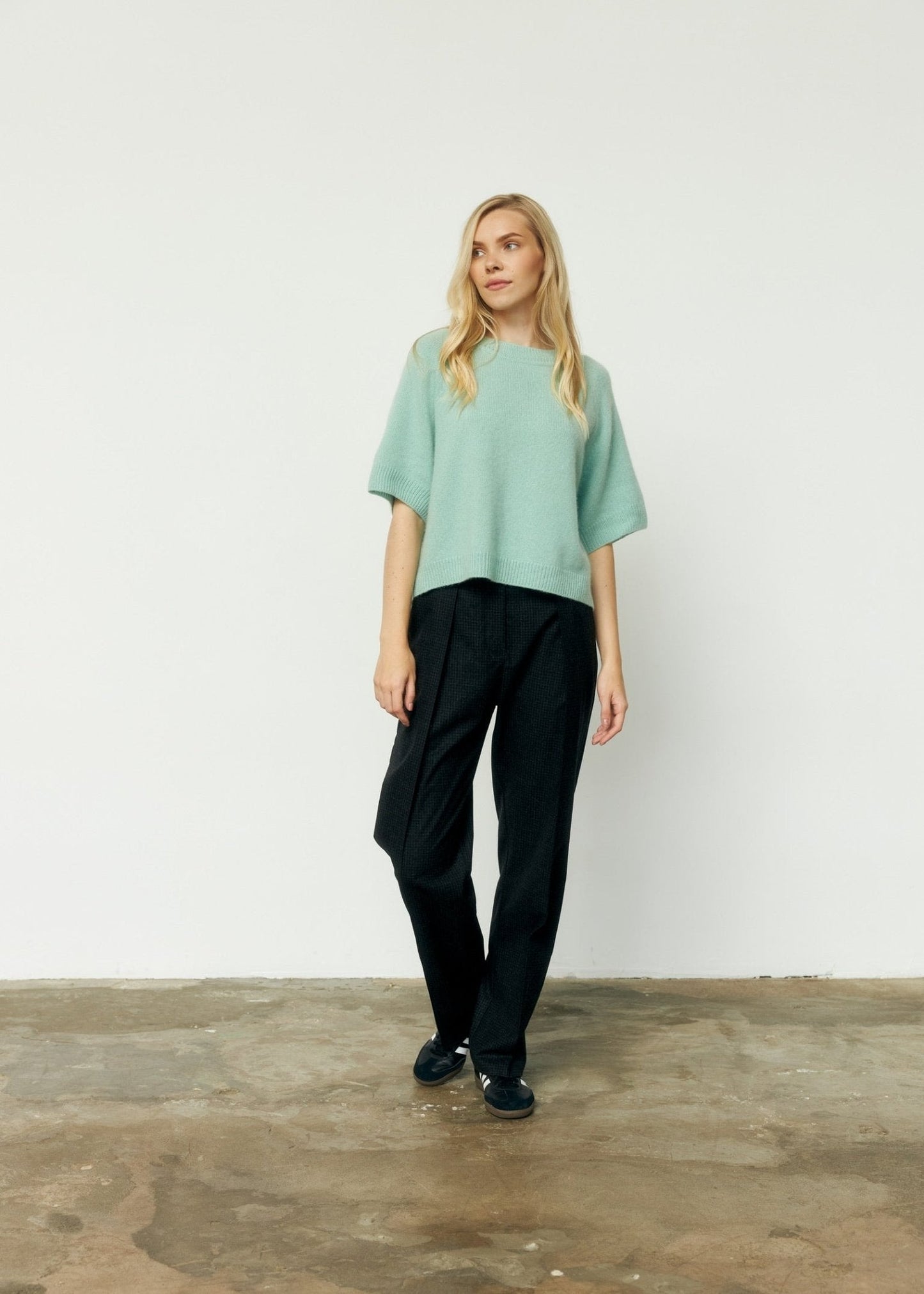 Lightweight 100% Cashmere T-Shirt in Mint - NiSO