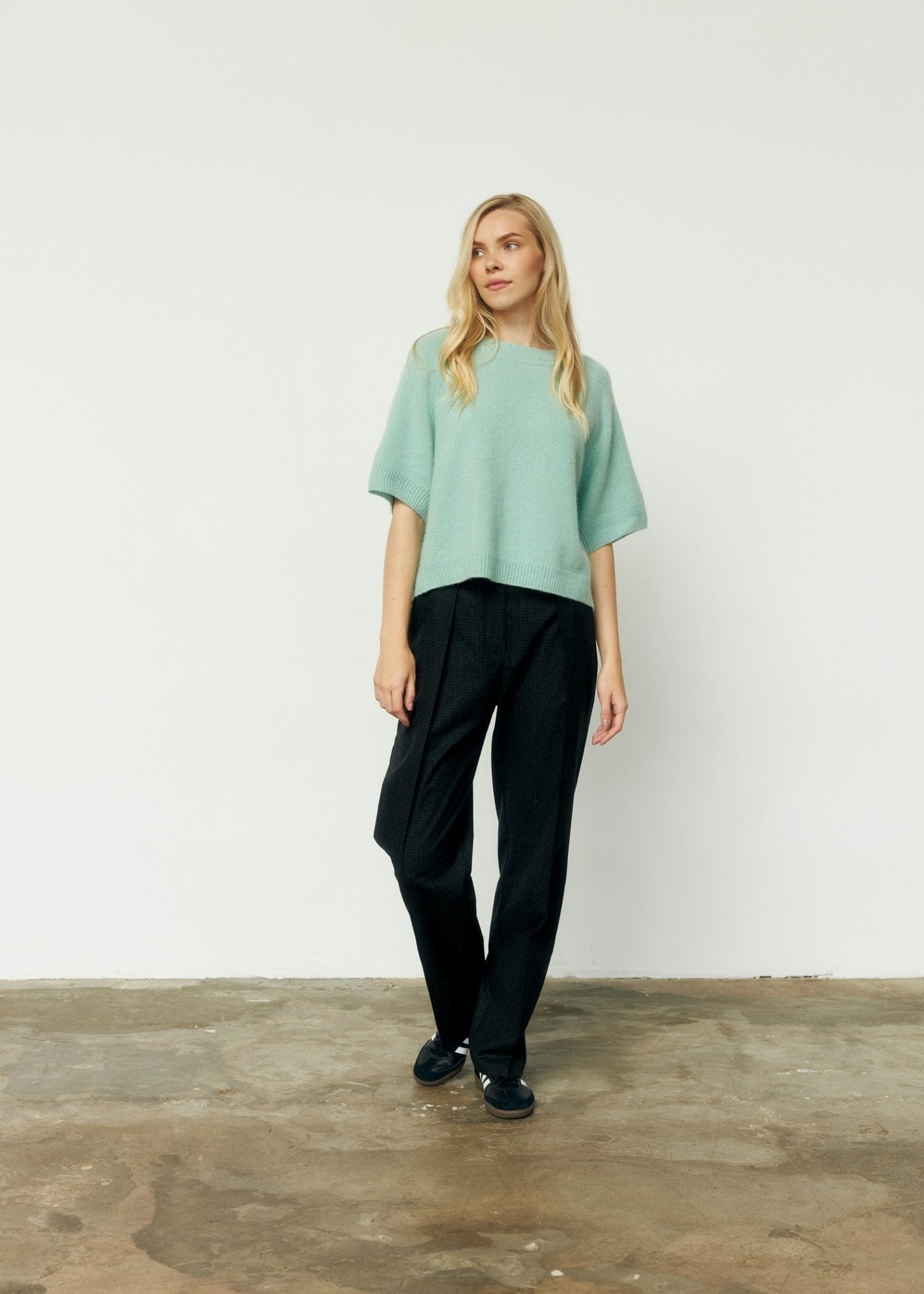Lightweight 100% Cashmere T-Shirt in Mint - NiSO