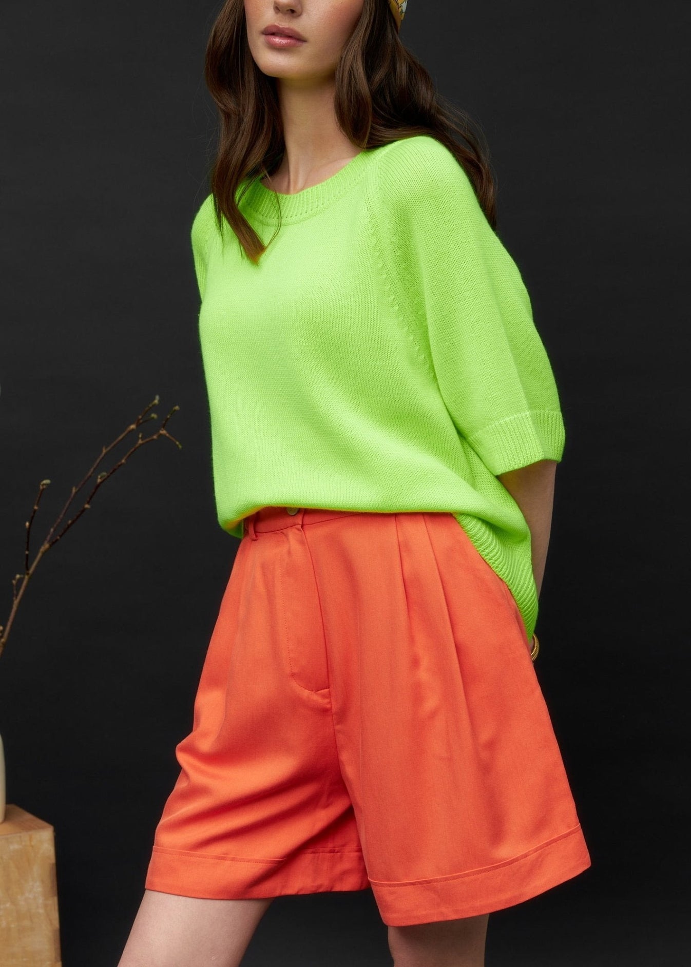 Lightweight 100% Cashmere T-Shirt in Neon Yellow - NiSO