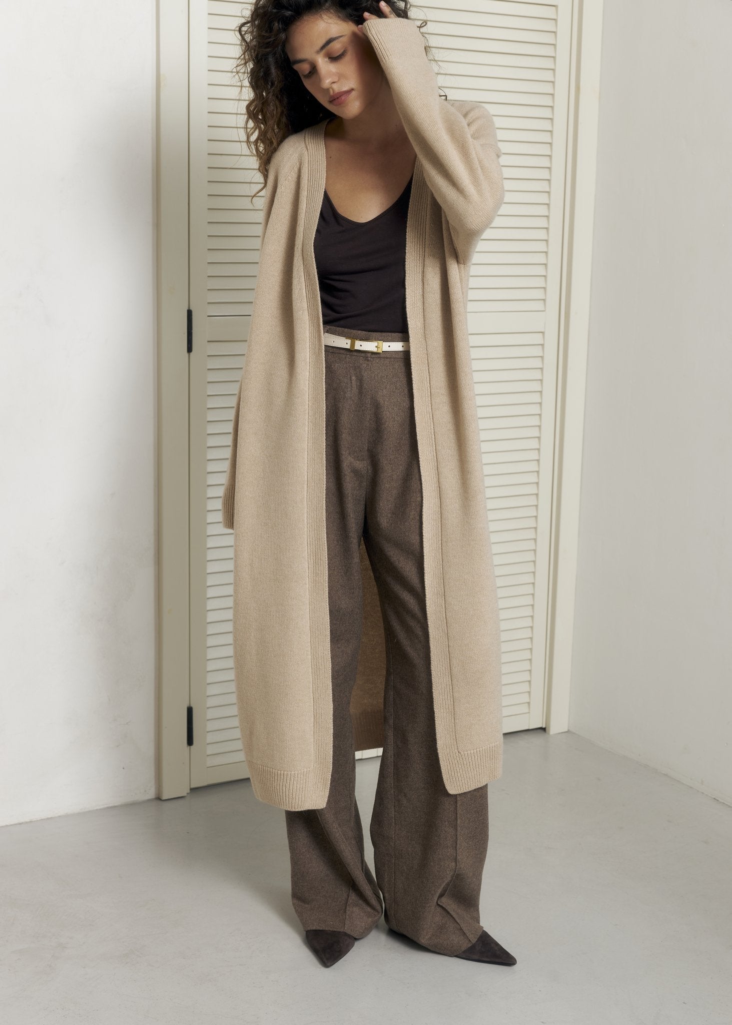 Long Cashmere Cardigan with Belt in Beige - NiSO