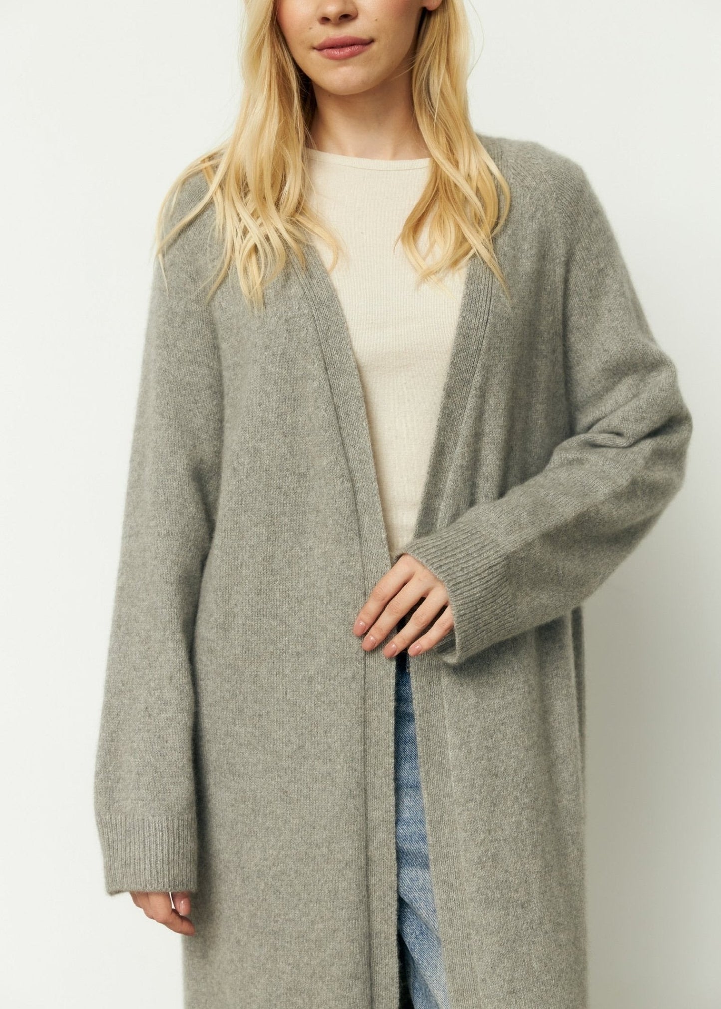 Long 100% Cashmere Cardigan with Belt in Gray - NiSO