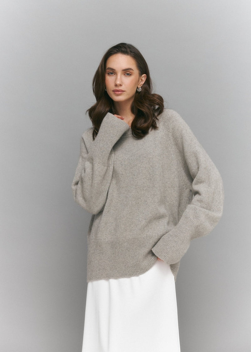 Crew - Neck 100% Cashmere Long Sweater in Gray - NiSO